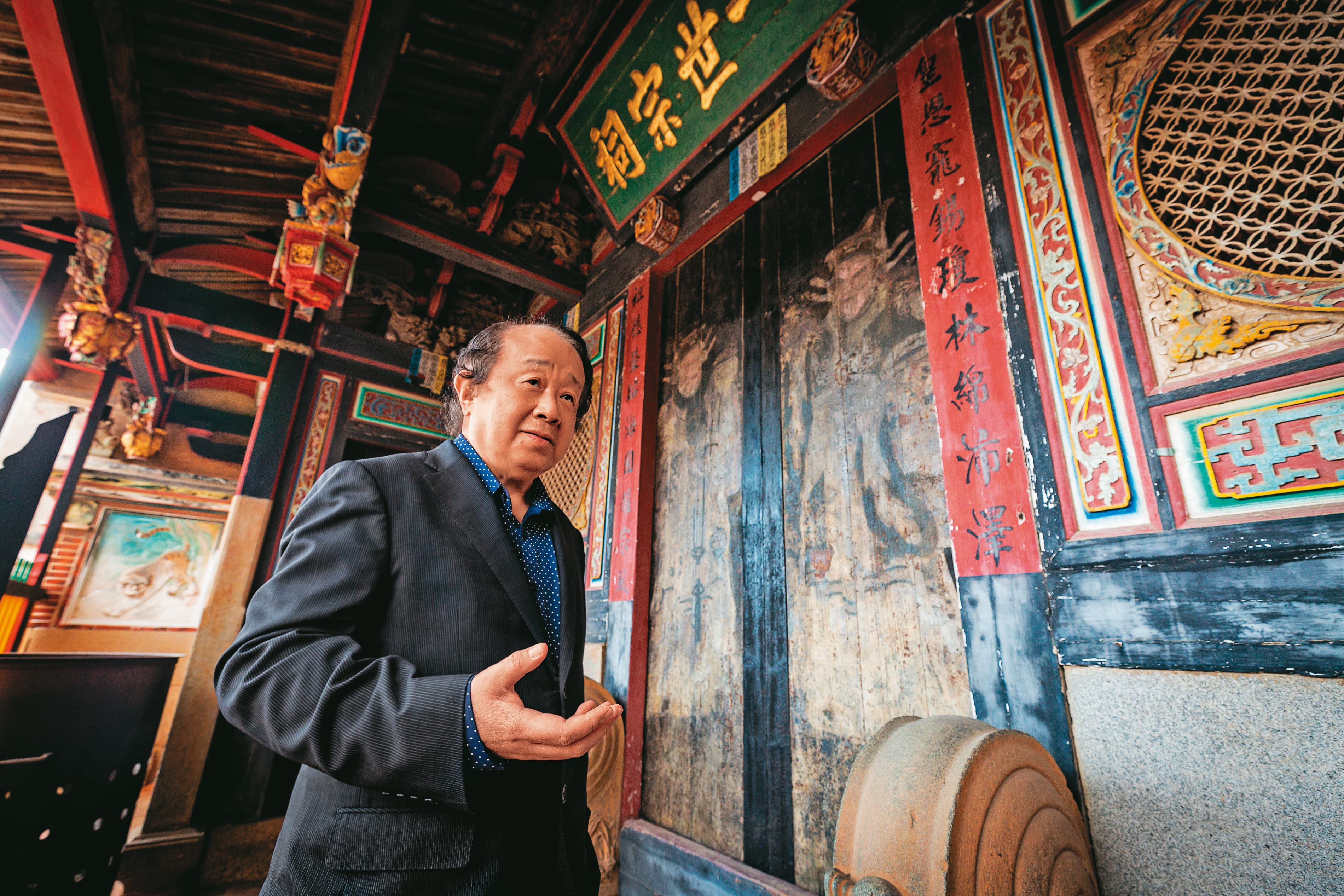 潘思源對金門閩南建物的特色瞭若指掌,邊看邊解說起來。