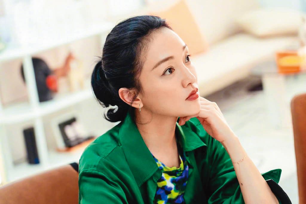 周迅婚變後被傳談姊弟戀,而且已到見家長的地步,但對外沒回應。(翻攝周迅微博)