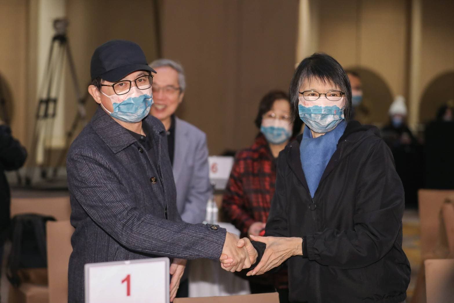 前總統馬英九夫人周美青應童子賢之邀,不僅出席發表會,也參加了會後《願未央》首映。