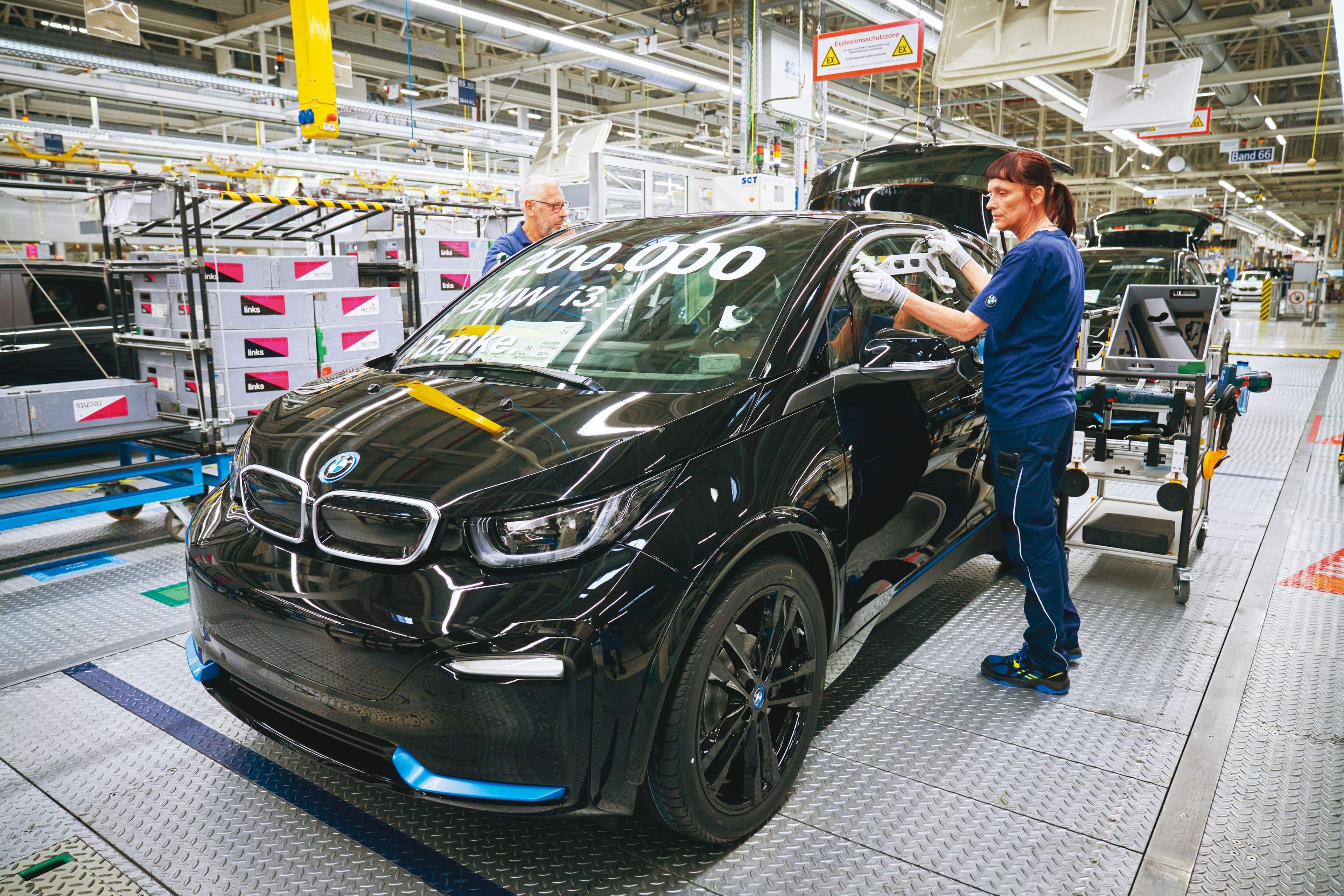 BMW、福斯汽車共同創立量子科技與應用聯盟，要找出量子電腦在汽車製造最貼切的應用。（BMW提供）