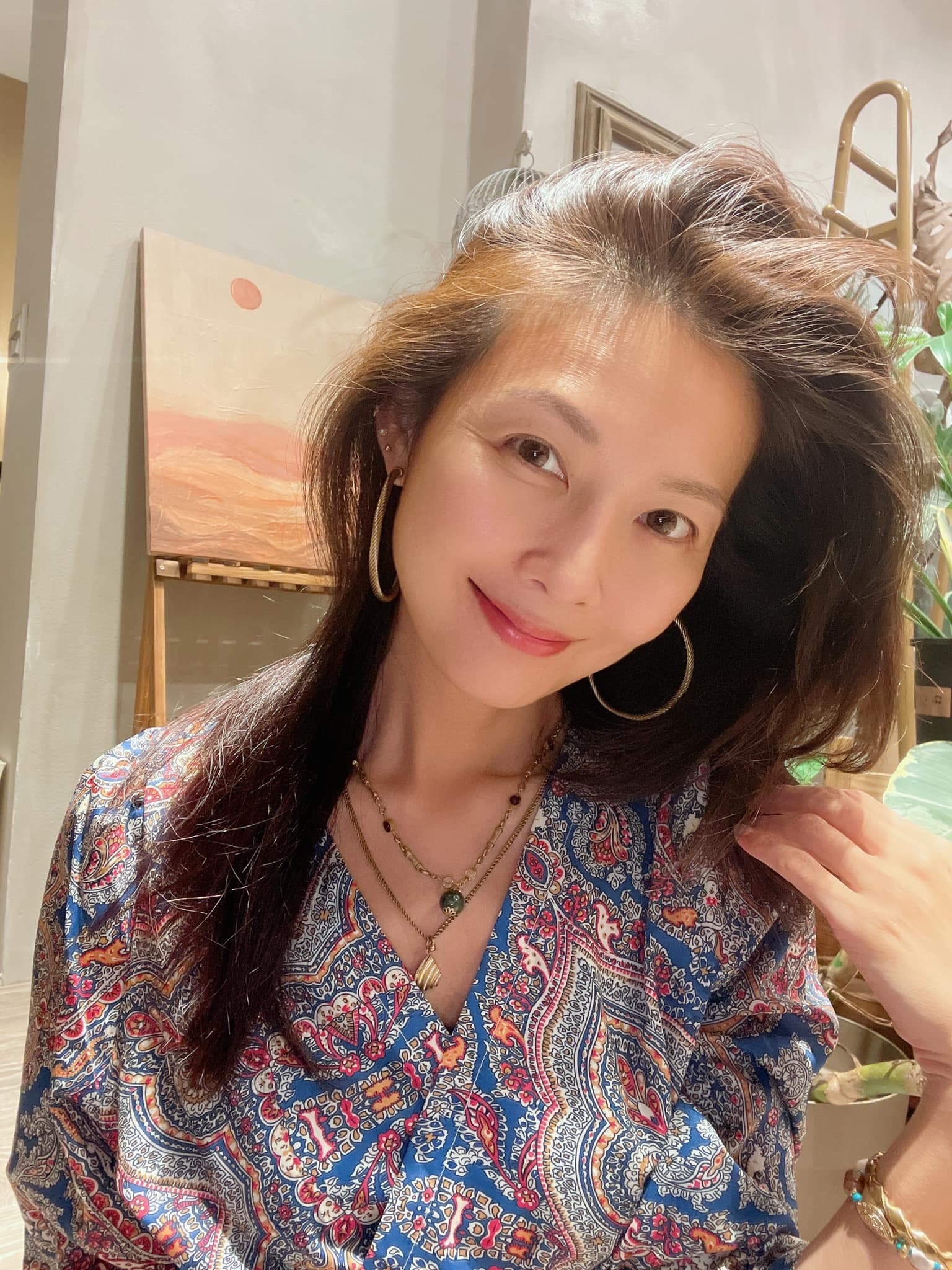 何潤東的老婆Peggy從櫃姐做到老闆,事業曾做得有聲有色。(翻攝Peggy臉書)