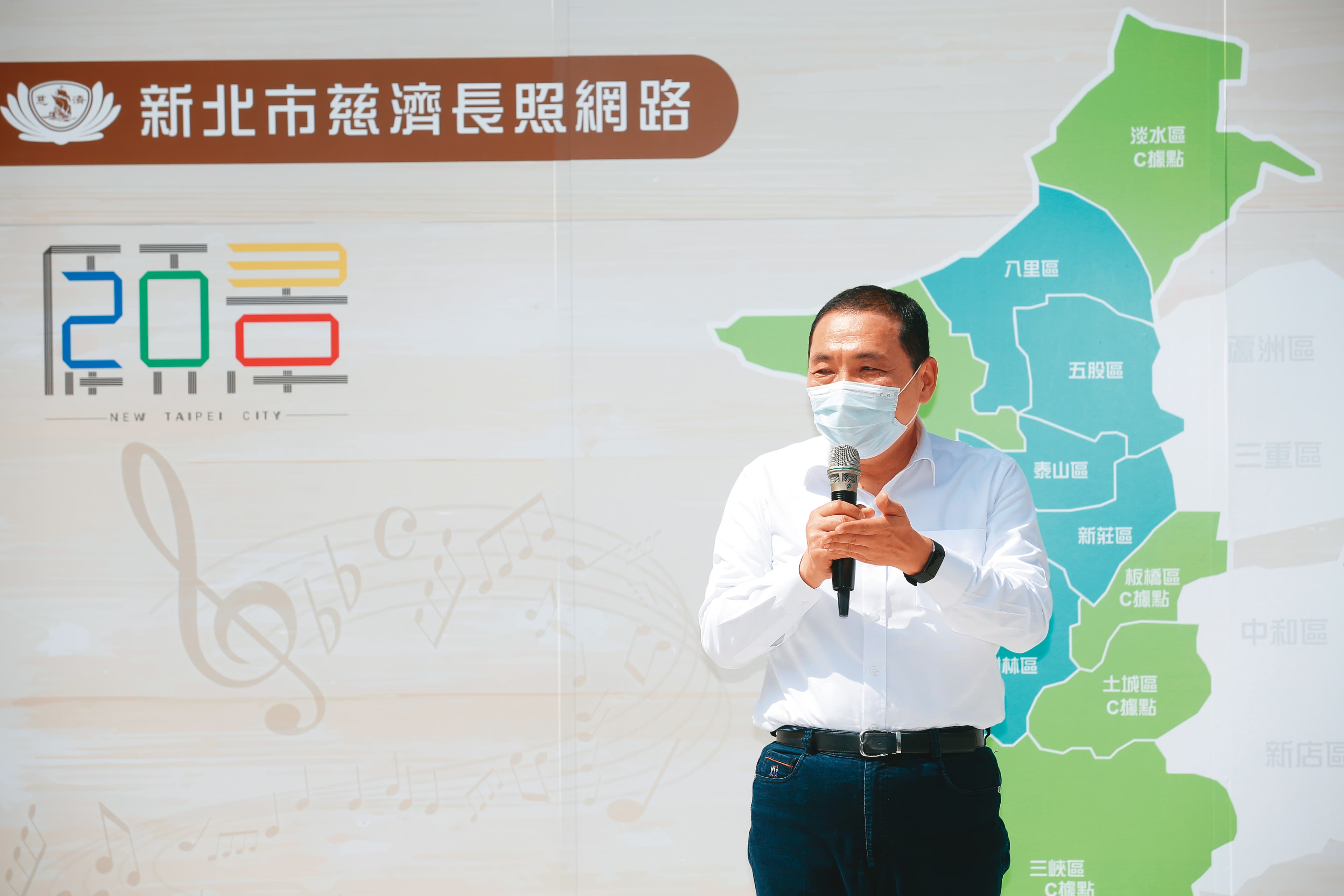 國民黨2月16日公布中央提名委員會名單,侯友宜隔天出面受訪,立刻婉拒加入。