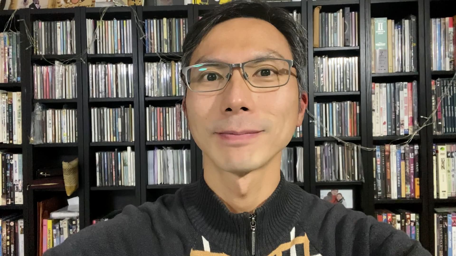 導演周冠威希望《時代革命》能幫助經歷過這場運動的人帶來力量。(時代革命提供)