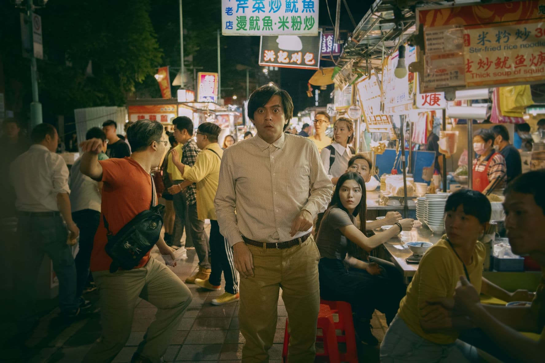 賴澔哲(中間站立面對鏡頭者)因外型符合角色設定而被相中,導演樓一安要求他開拍前不可減肥。(希望行銷提供)