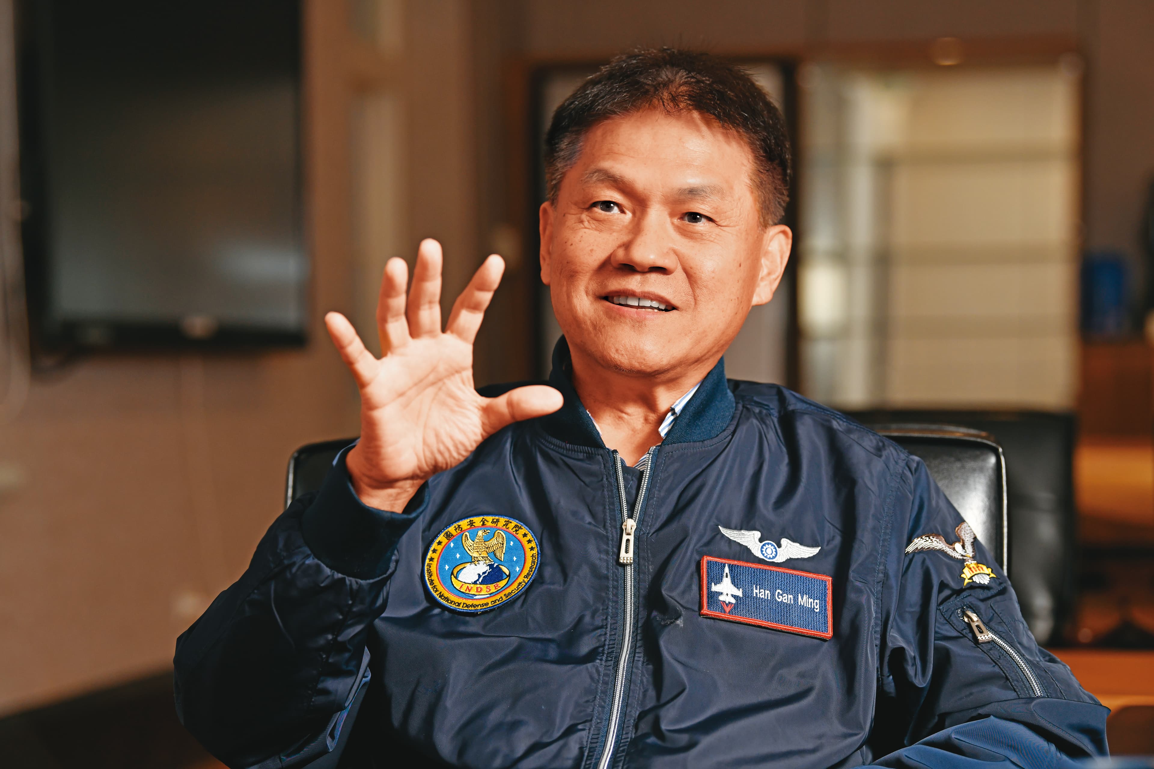 熟悉後備制度的國防院研究員韓岡明倡議,台灣應以368個鄉鎮市區為單位,建立領土防衛部隊。