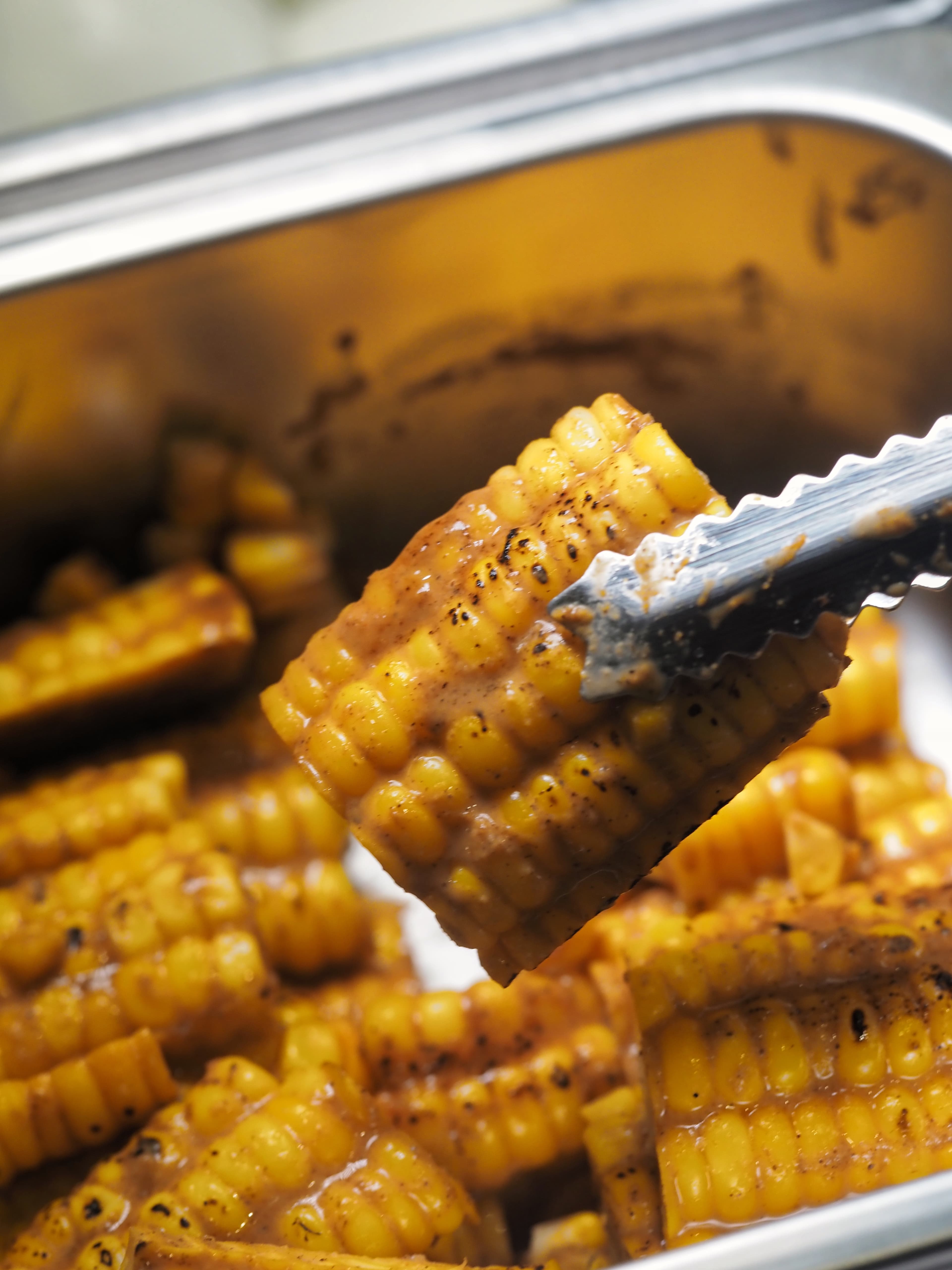 「BBQ風味烤玉米」同樣是台北店限定,甜鹹醬汁讓人想起夜市烤玉米。