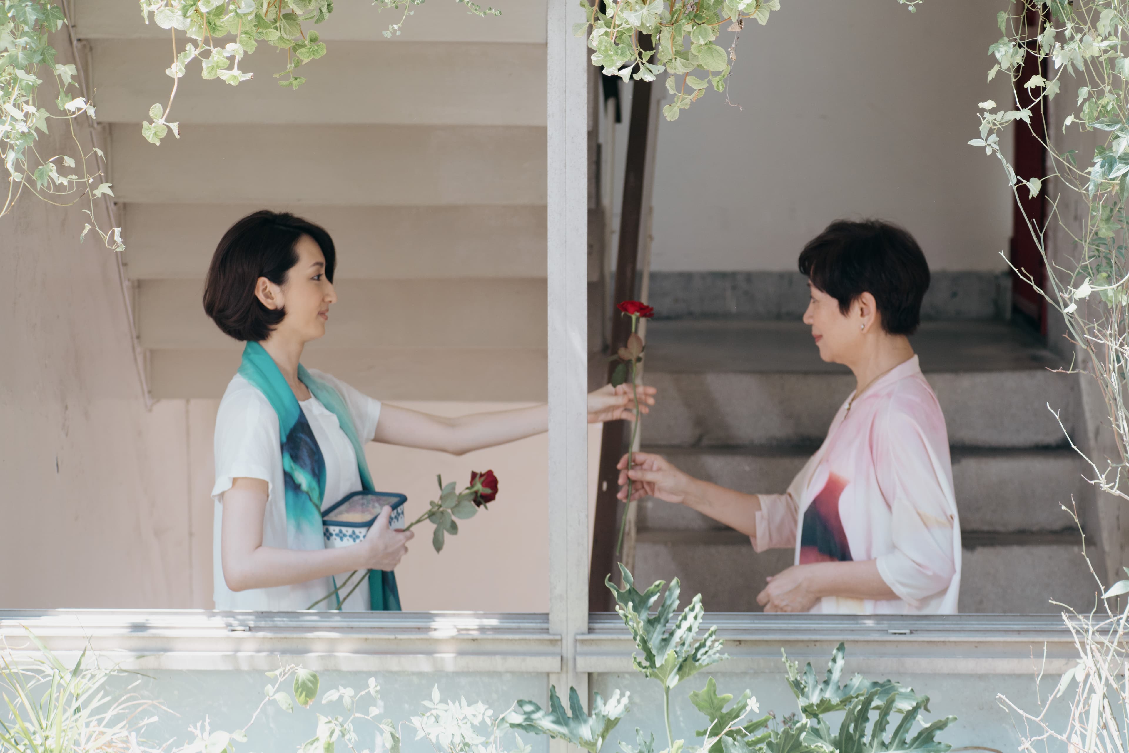 柯佳嬿與鮑起靜演母女,兩人對手戲十分感人。(双喜提供)