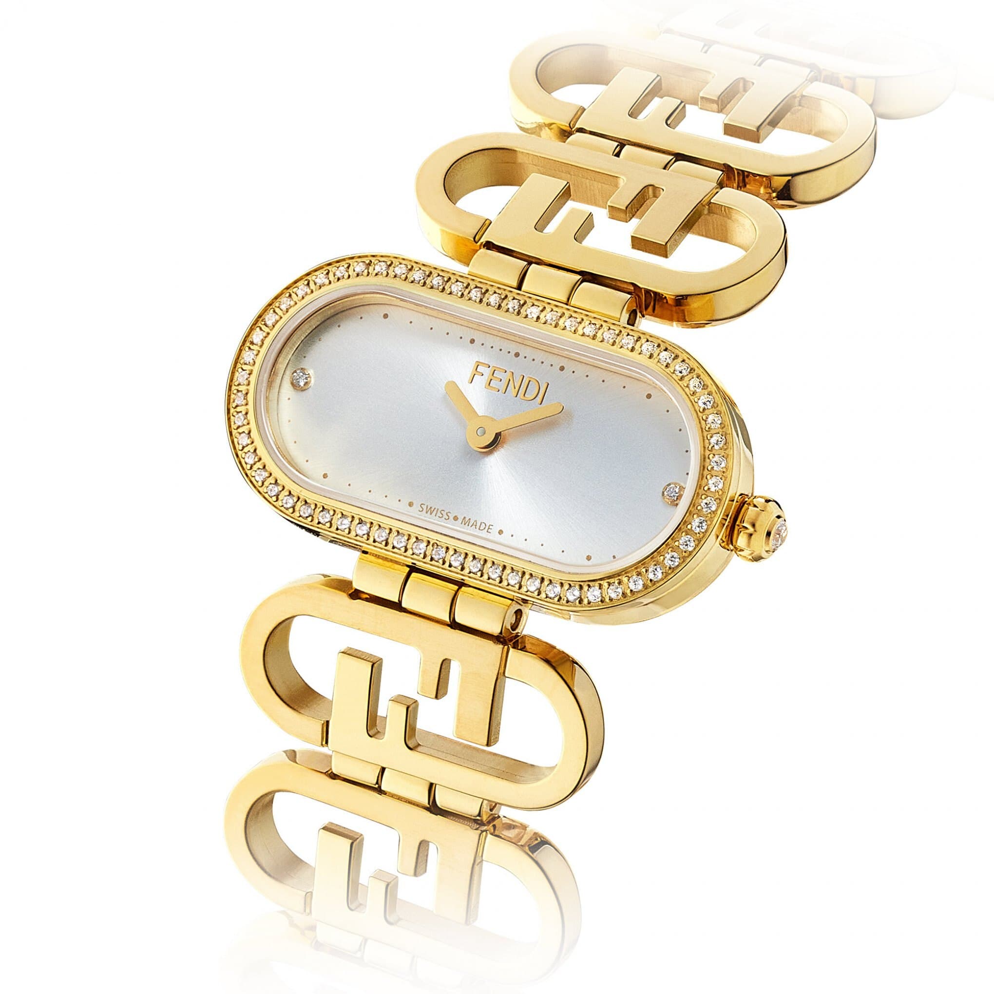 FENDI O' Lock系列水鑽FF LOGO腕。NT$88,500(FENDI提供)