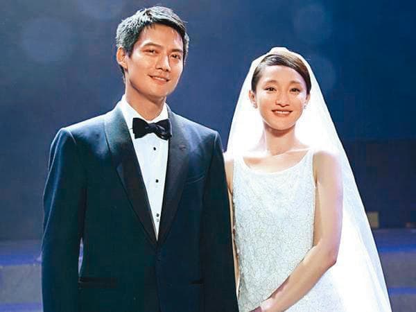 2014年周迅閃婚高聖遠，但沒幾年就爆婚變，2020年底終於官宣離婚。（翻攝自臉書）