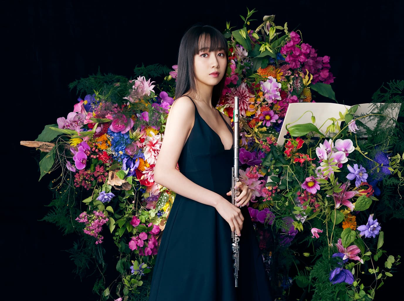 COCOMI首張個人古典音樂專輯《de l'amour》數位專輯 4月29日全球同步發行。(華納提供)
