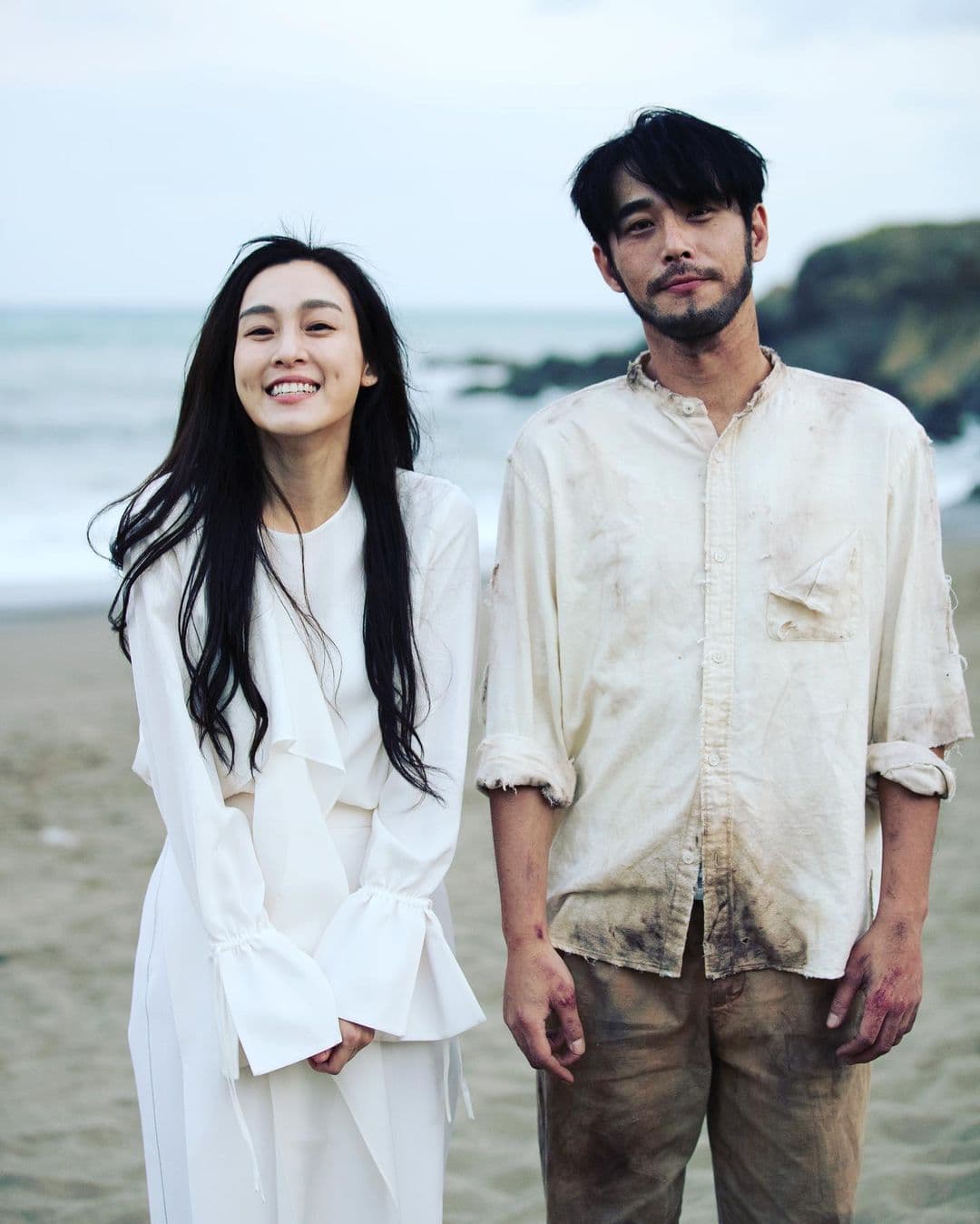 范范出新歌〈王國〉,特別找來男星黃騰浩拍攝MV。(翻攝范范IG)