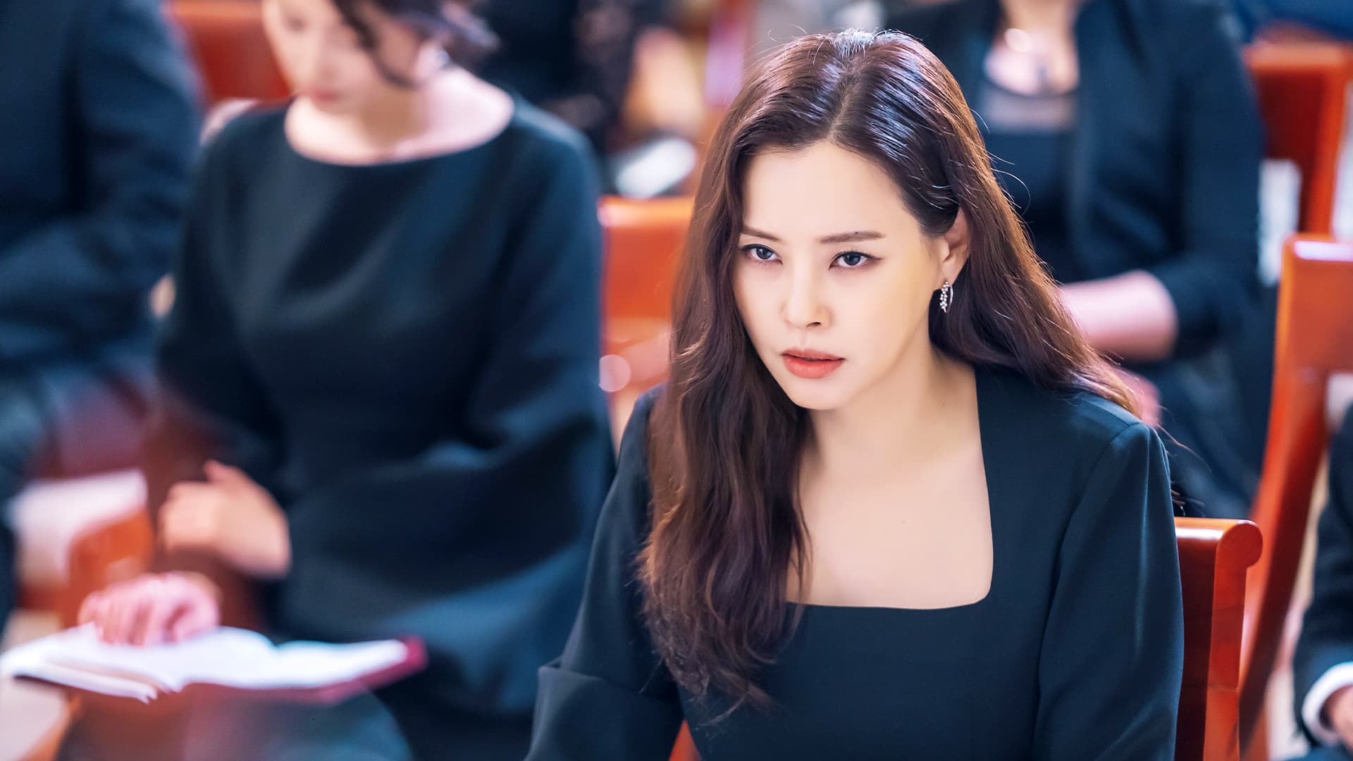 李荷妮主演《One The Woman:雙重人生》將在四月於東森戲劇台播出。(東森戲劇台提供)