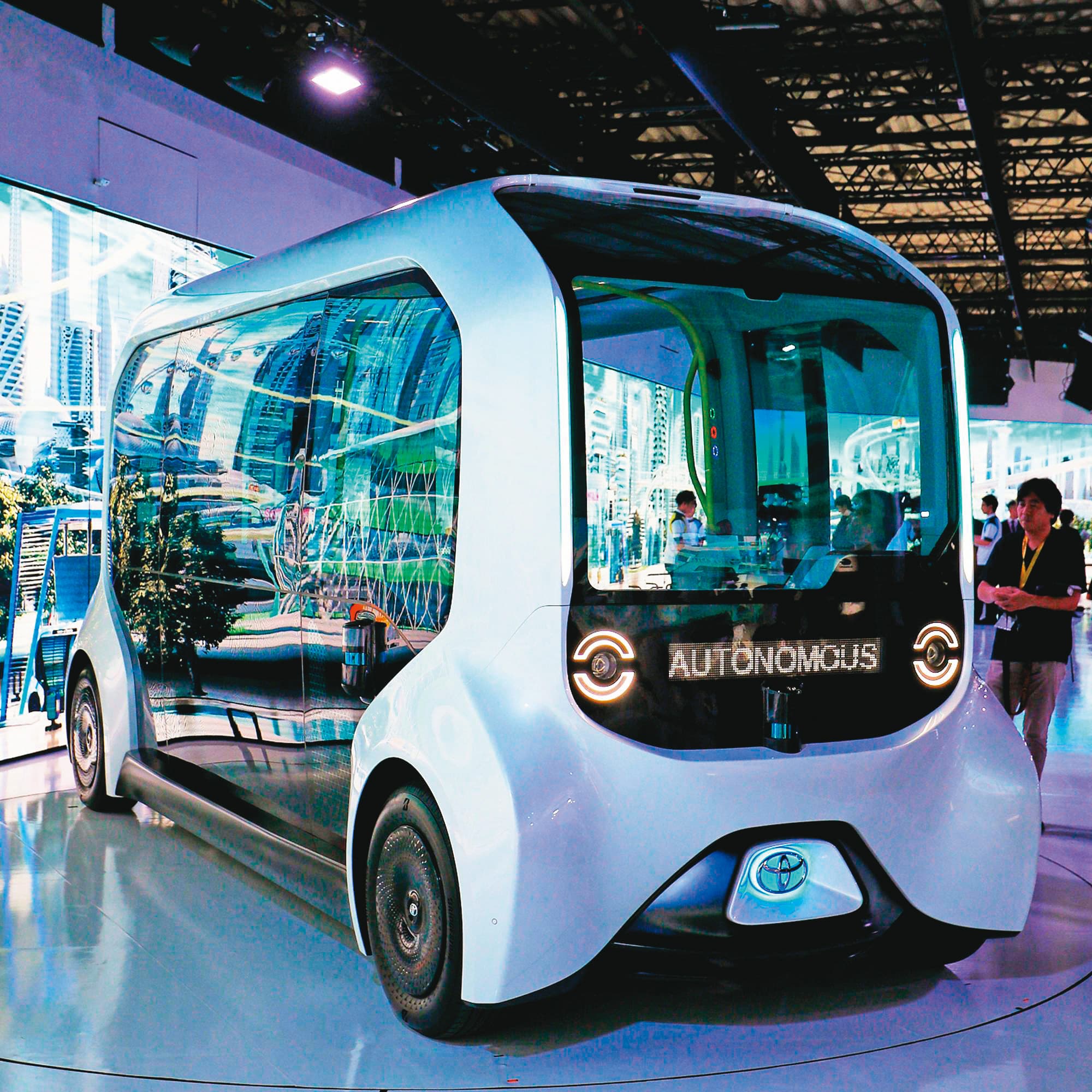 2021年東京奧運提供的自動化無人接駁車,自駕軟體係來自日本Tire IV,而硬體則由台廠凌華賣給Tire IV。(翻攝TOYOTA臉書)