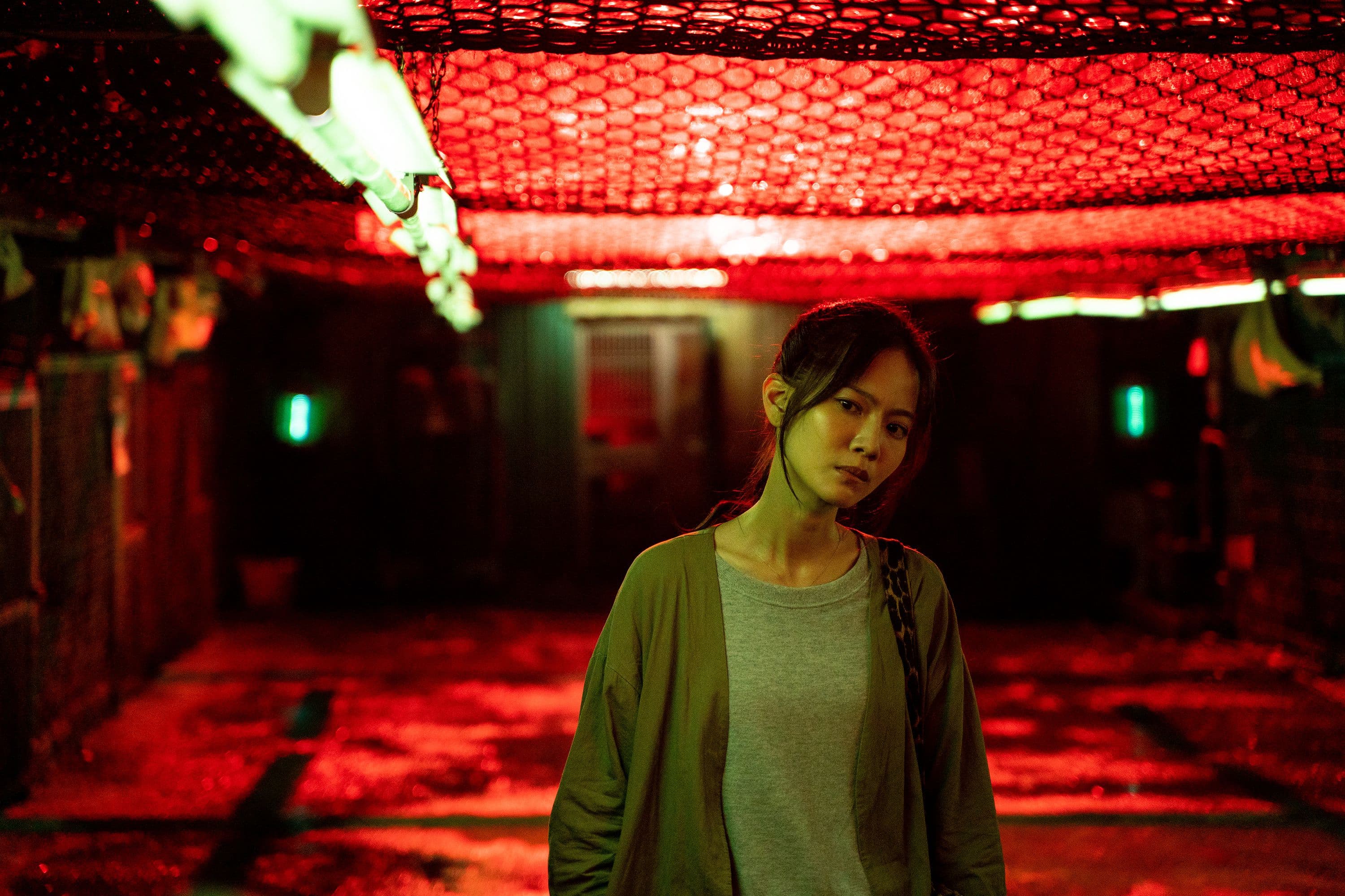 曾之喬飾演嗆辣酒店妹。 （威視）