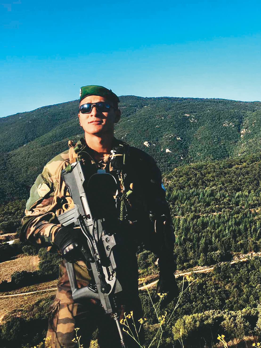 許逢儒曾在法國外籍兵團服役5年,2020年退伍。(許逢儒提供)