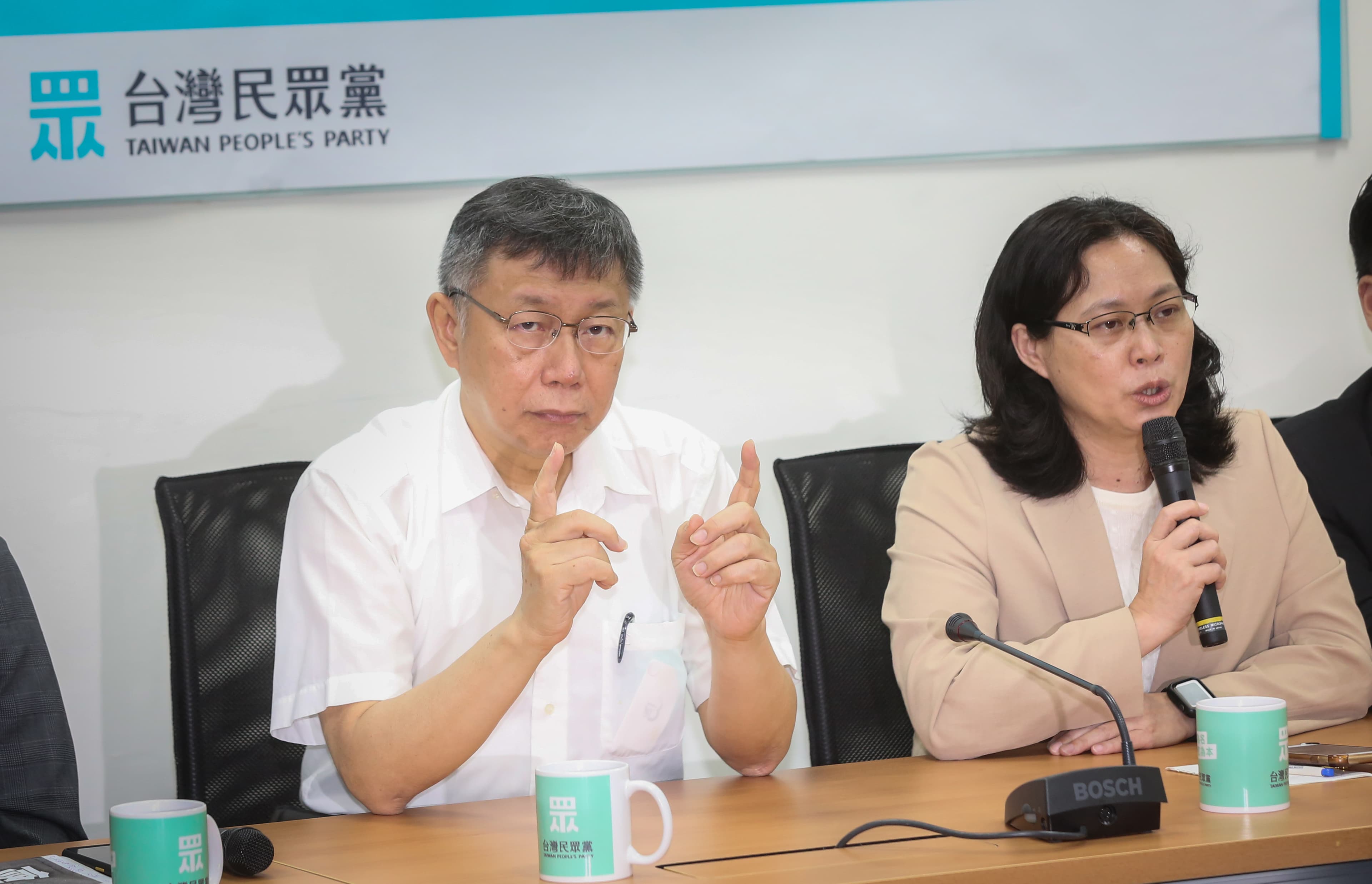 柯文哲找蔡壁如替年底選戰操盤，擔任民眾黨選戰小組召集人，卻引爆黨內決策核心「2個太陽」角力。