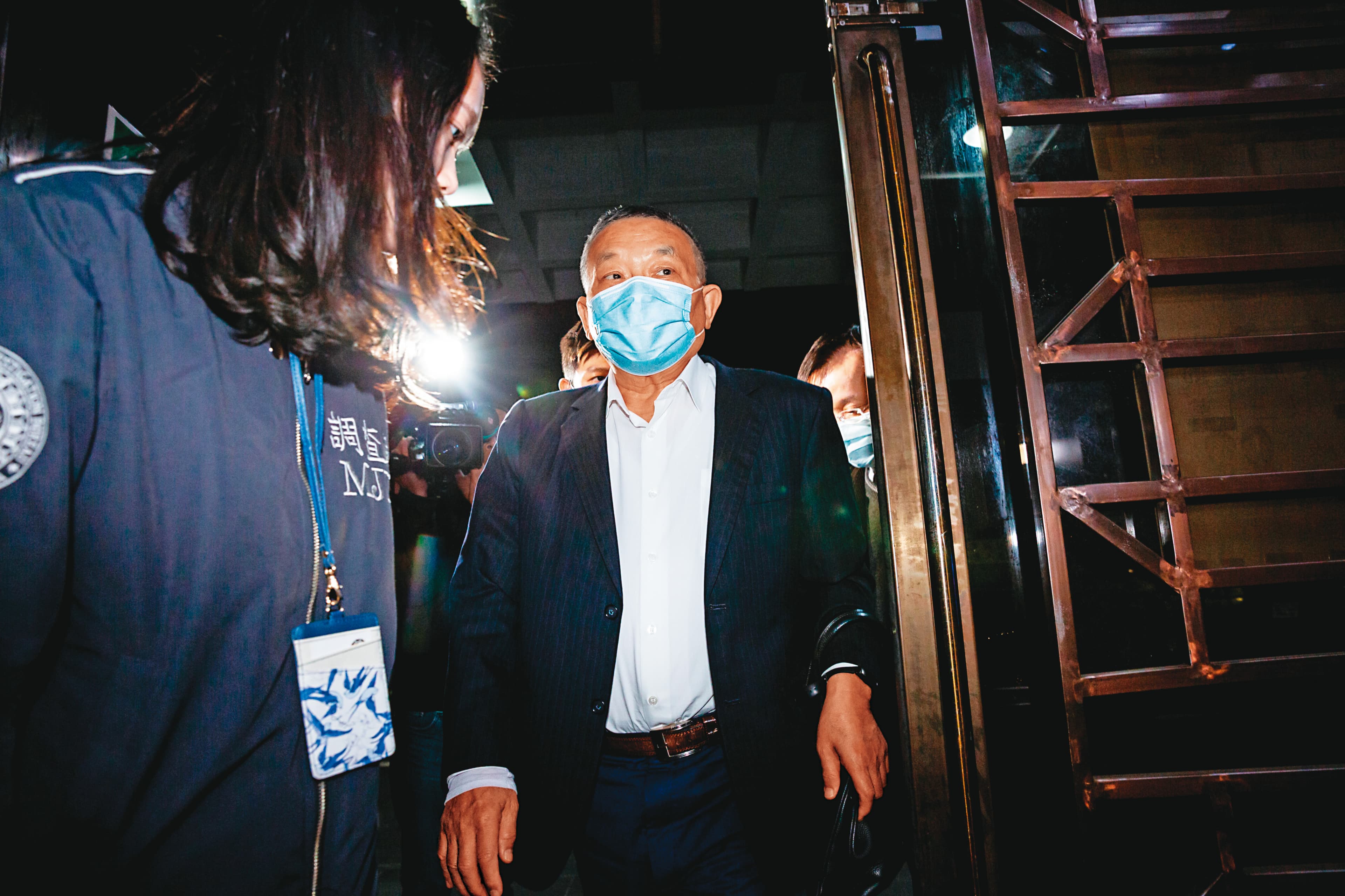 陳清福拒絕交還股權後，遭台北地檢署查出涉逃漏稅，去年以180萬元交保。