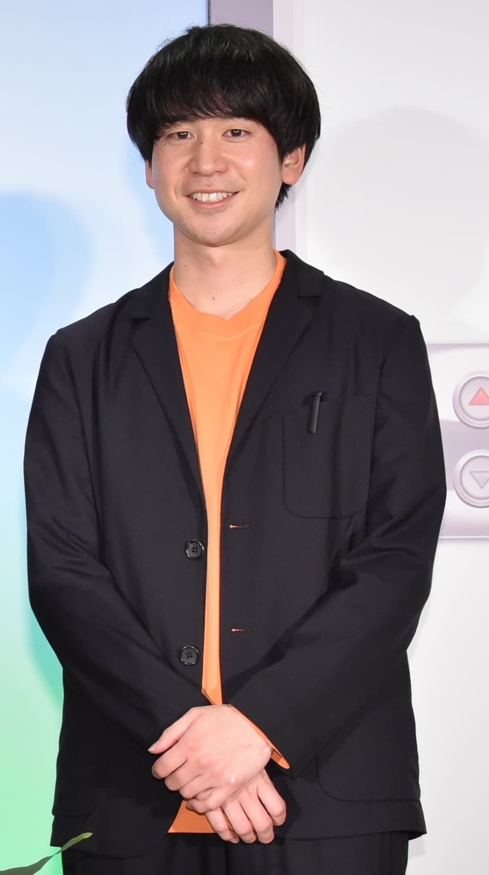 日劇版的風間太樹續任電影版導演,透露因拍攝團隊相同,整體效率高。(TV TOKYO提供)