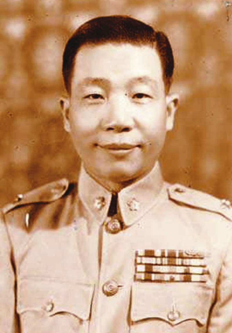 陸軍一級上將彭孟緝,在228事件擔任高雄要塞司令,由於當地民眾大量死傷,促轉會認定他是威權體制下的上百名加害者之一。(翻攝維基百科)