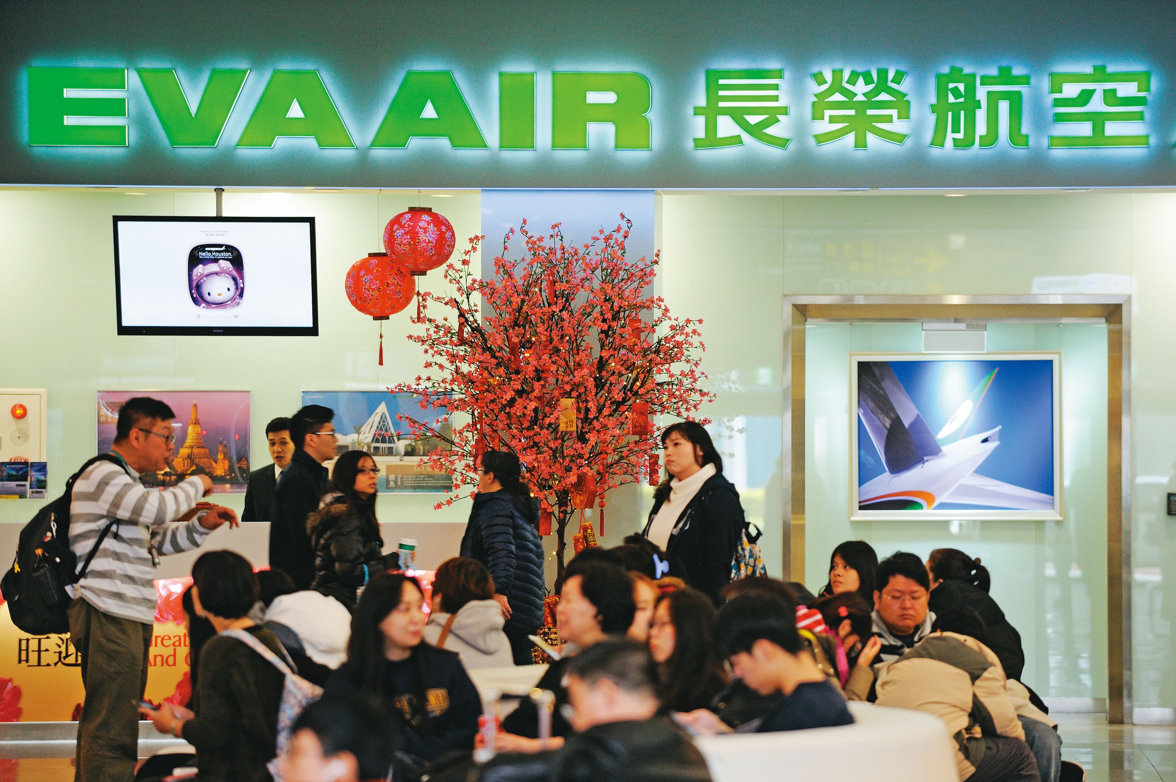 長榮航空是集團重要事業體,將是張家兄弟必爭之地。