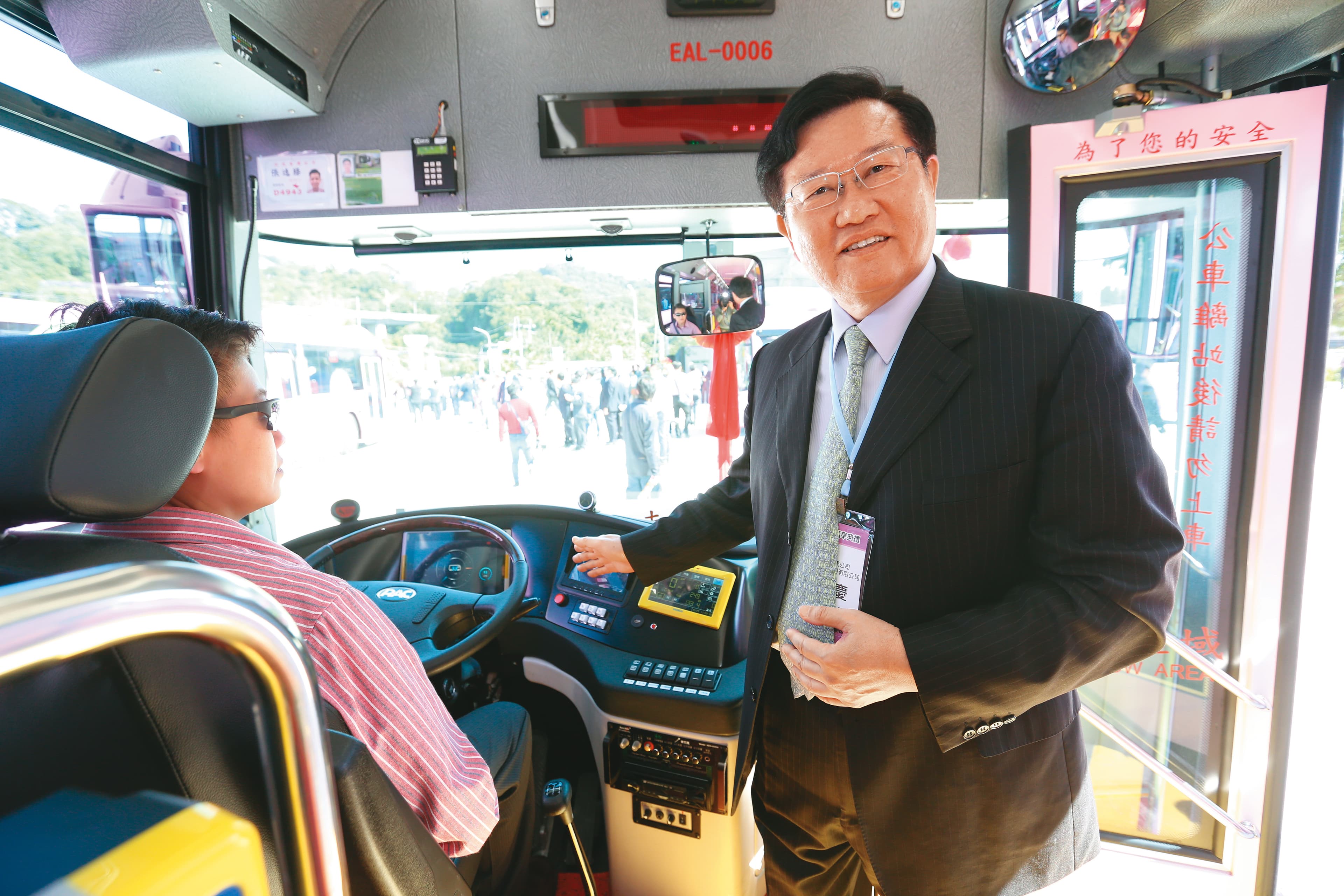 華德董事長蔡裕慶表示,台廠想在電動巴士市場站穩腳步,必須掌握關鍵零組件設計能力。