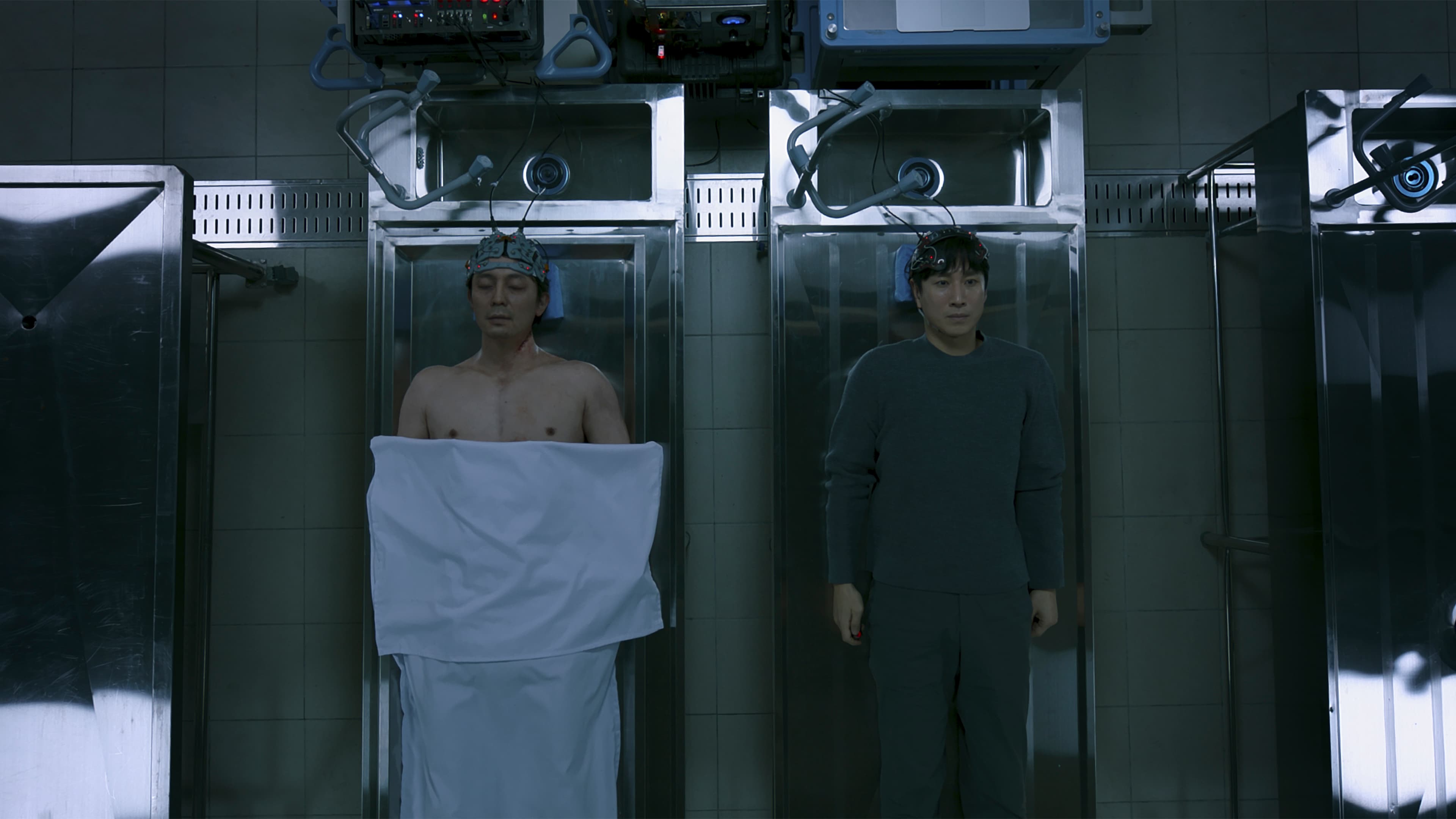 Apple TV+去年11月推出首部韓國原創劇《Dr.Brain》,由李善均(右)主演。(Apple TV+提供)