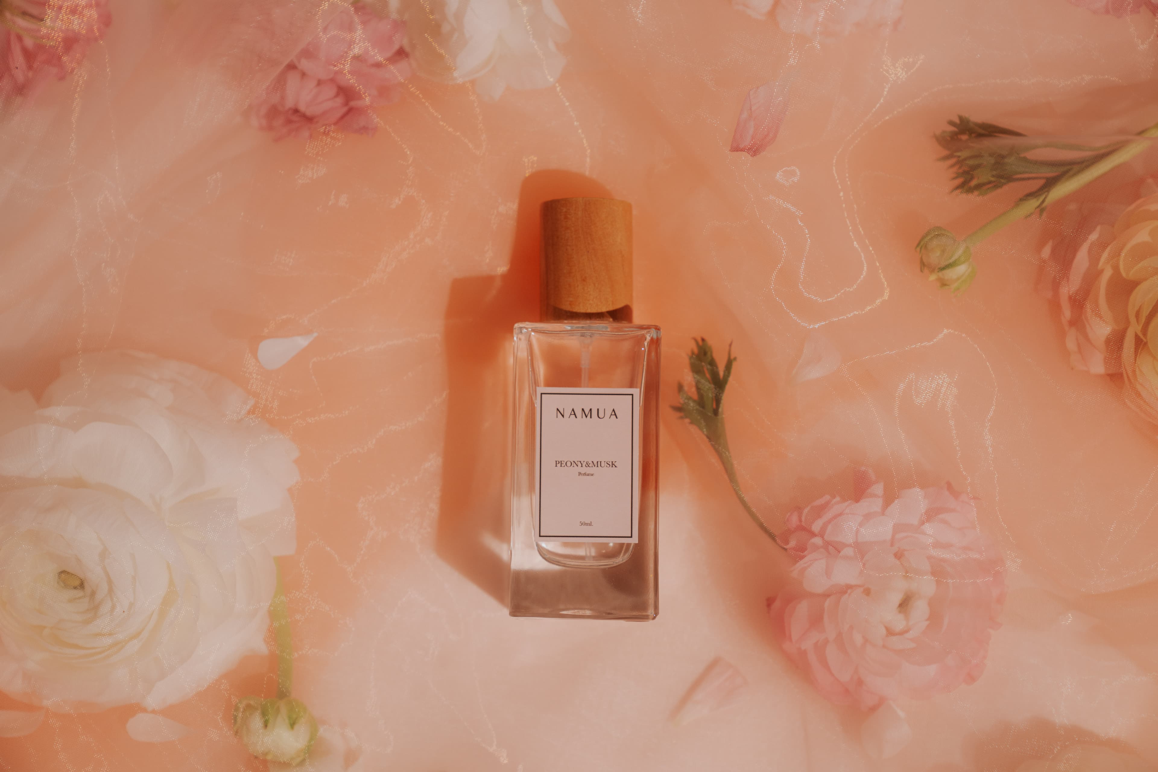 牡丹白麝香精油香水。NT$1,800/50ml(NAMUA提供)