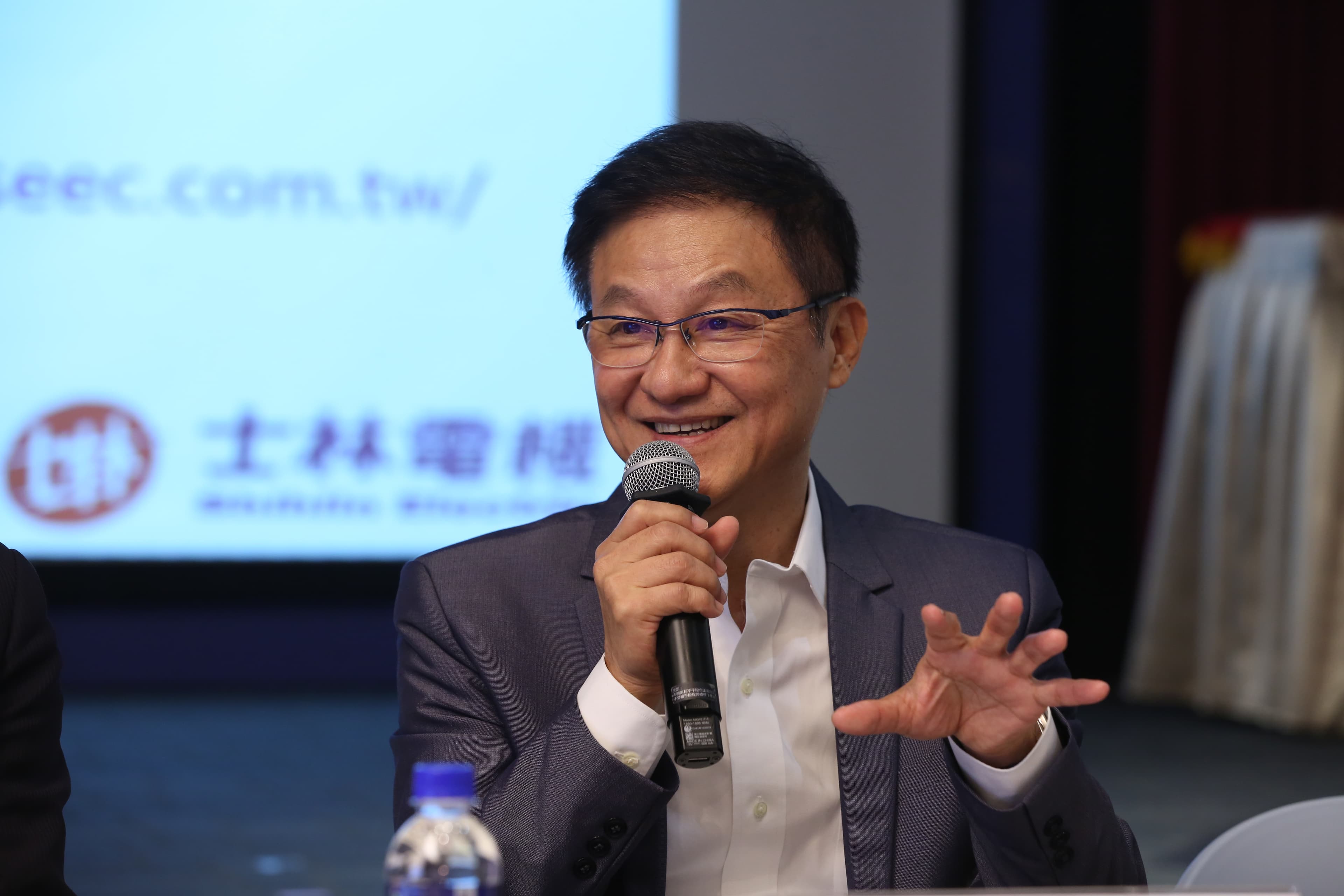 士林電機總經理謝漢章指出，士電在電動車的產品布局將由電動機車開始，逐步延伸至電動物流車等市場。