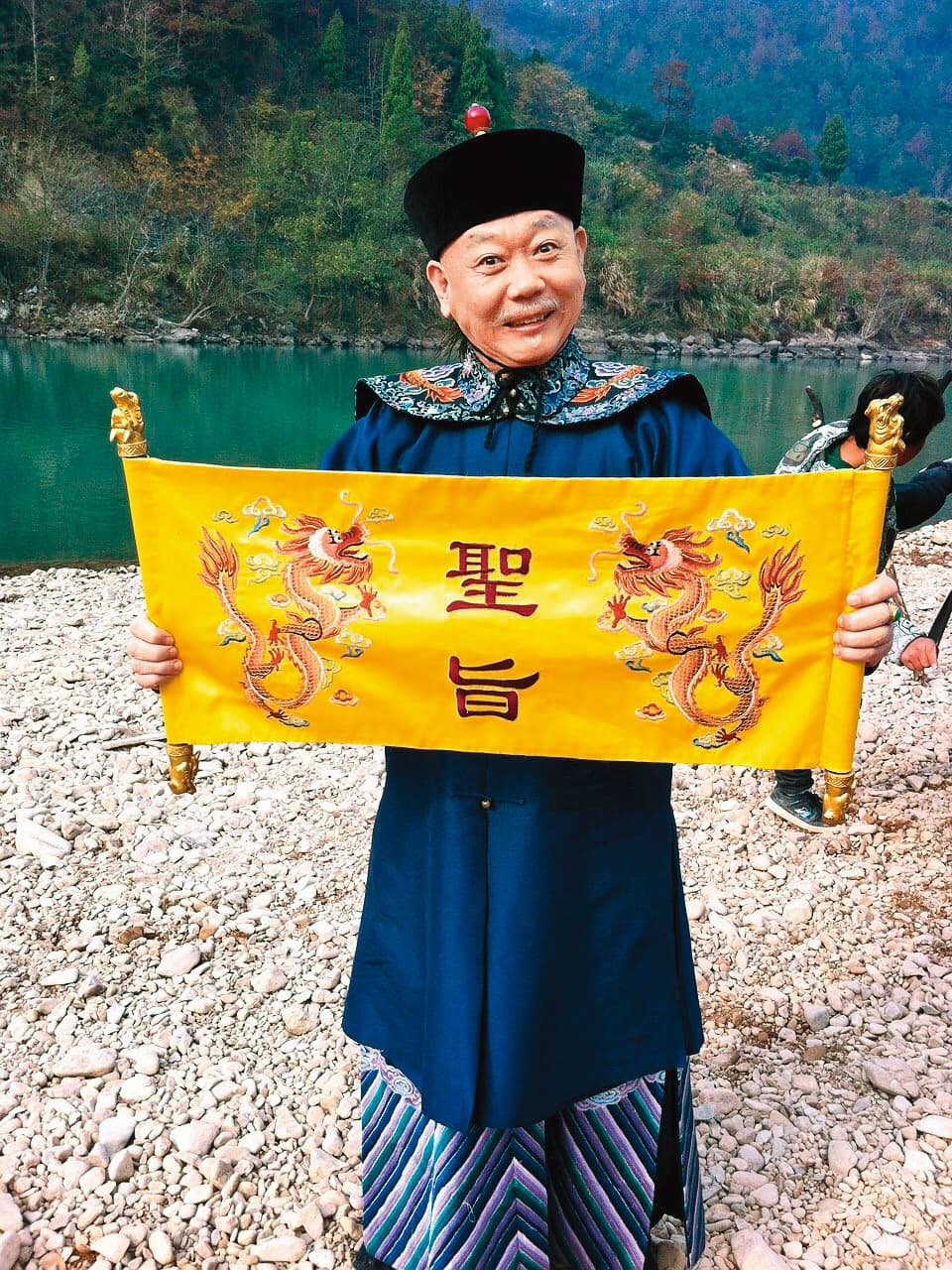 顧寶明拍戲時幽默的談吐,總讓合作的人覺得很舒服。(翻攝自顧寶明臉書)