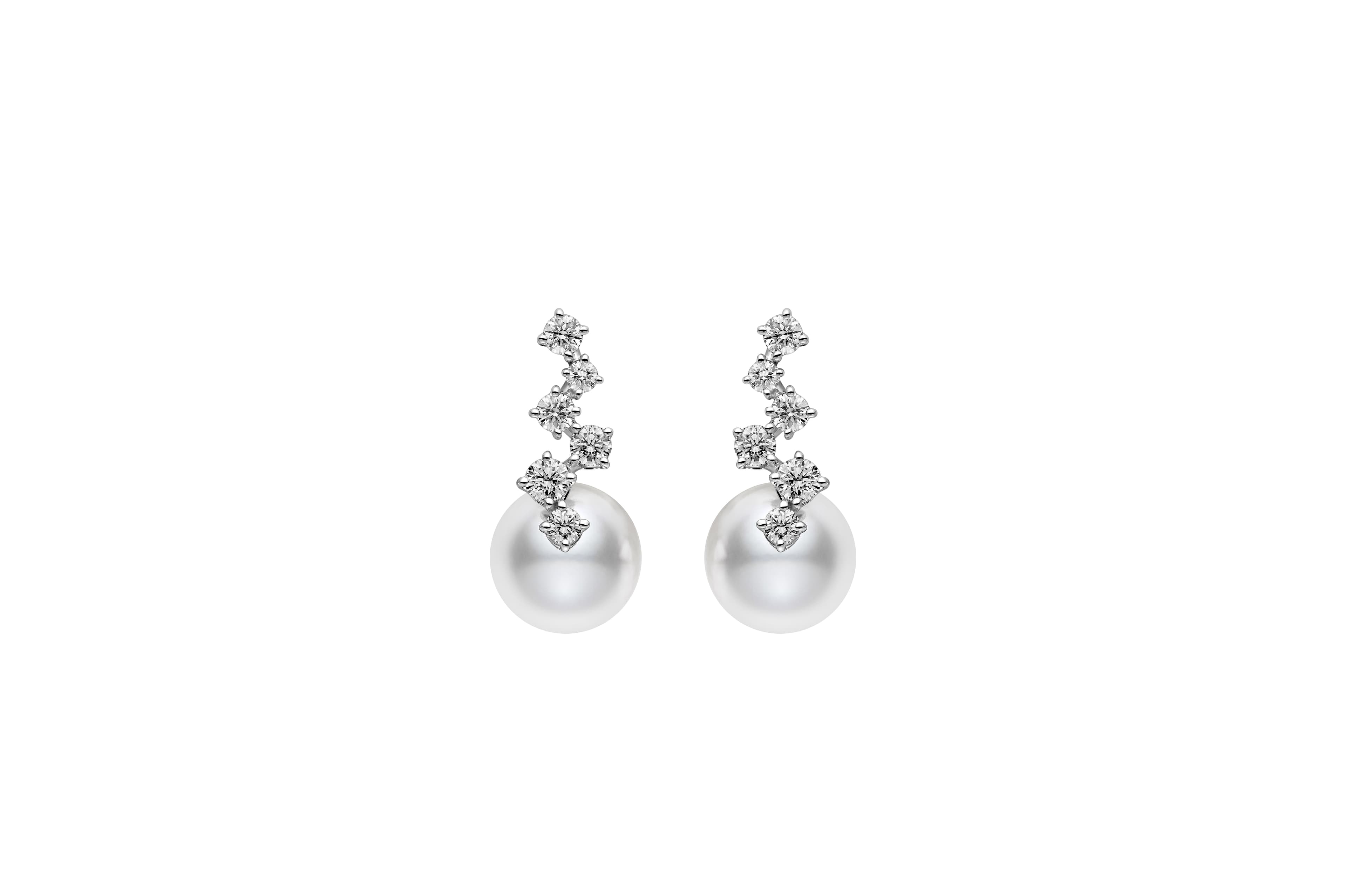 Starry Night系列珍珠鑽石耳環 NT$122 ,000 MIKIMOTO。（MIKIMOTO提供）