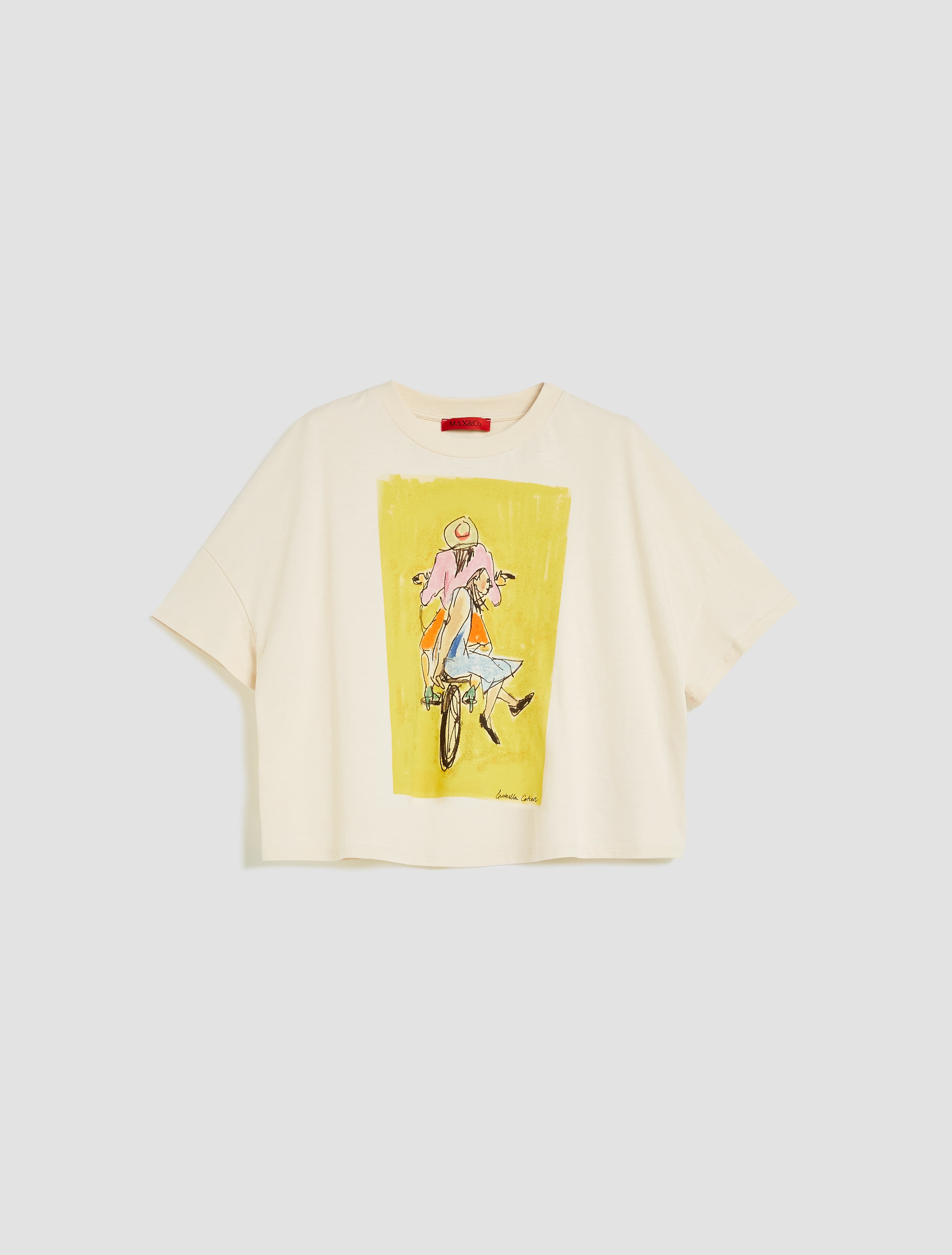 《姐妹》插圖箱型T-shirt NT$7,900 MAX&Co. （MAX&Co.提供）