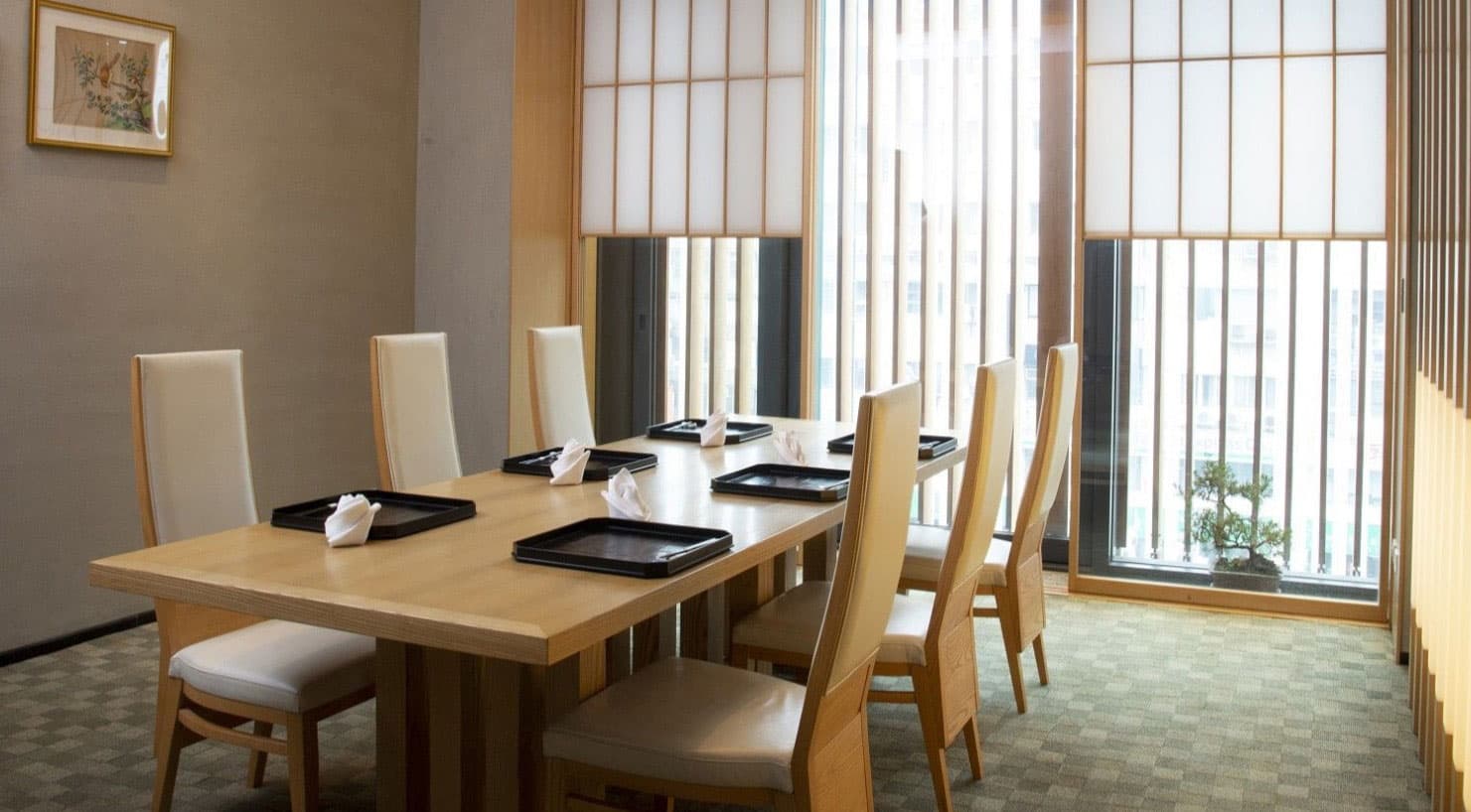 徐永明宣稱當時在大倉久和飯店的日式料理餐廳與林佳龍及廖紫岑碰面,廖用手提袋裝了300萬元借他,但林先走並未看到。(翻攝大倉日本料理臉書)
