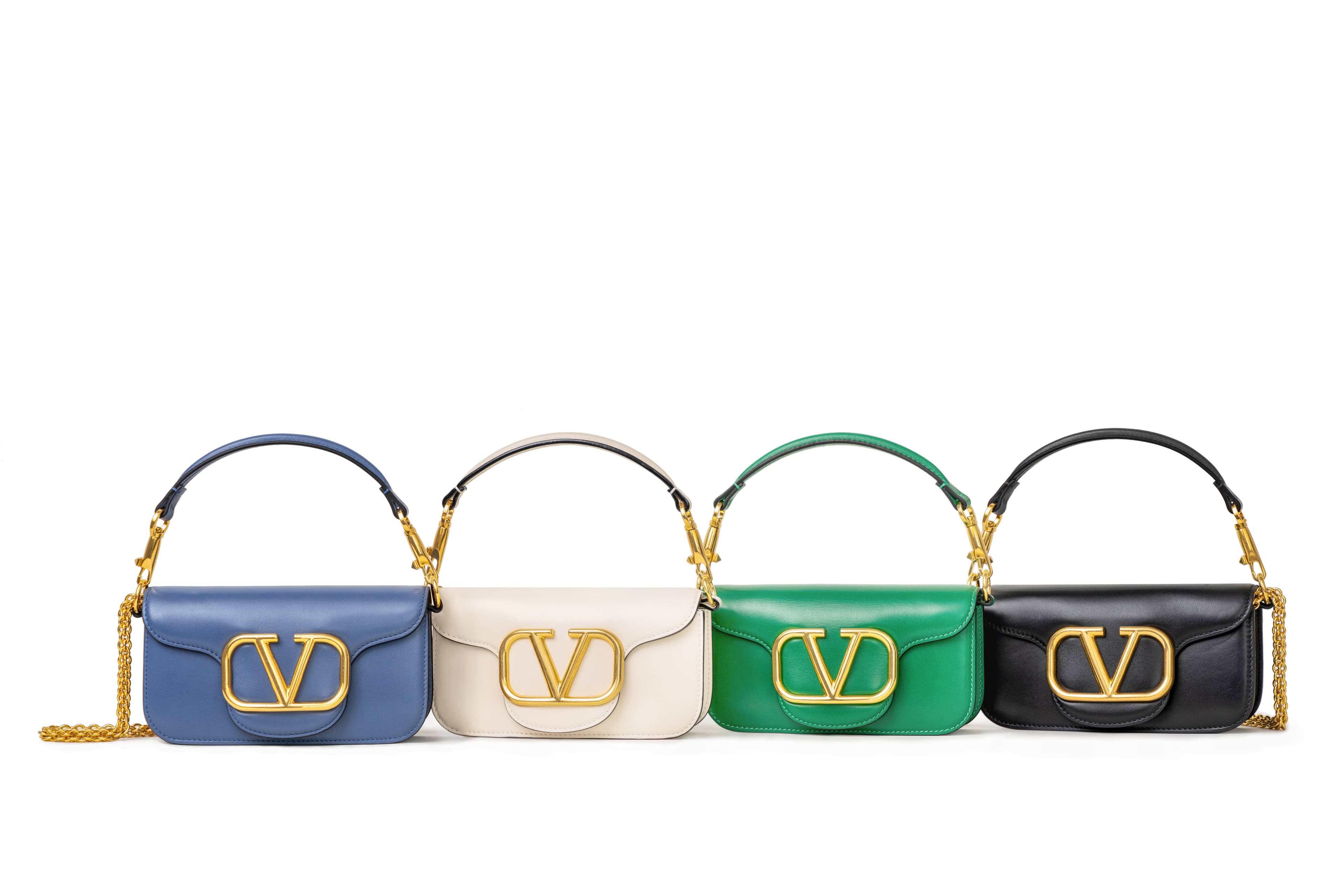 VALENTINO GARAVANI全新Mini Locò包款。各NT$74,000。(VALENTINO GARAVANI提供)