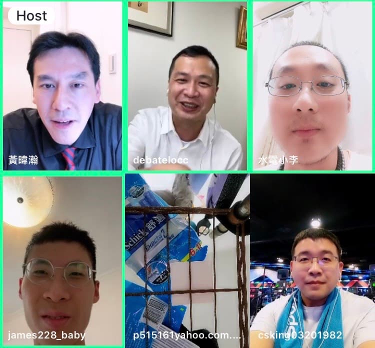 羅智強上直播互動網友,驚喜陸續聽到來自各地加油打氣聲音。(17LIVE提供)