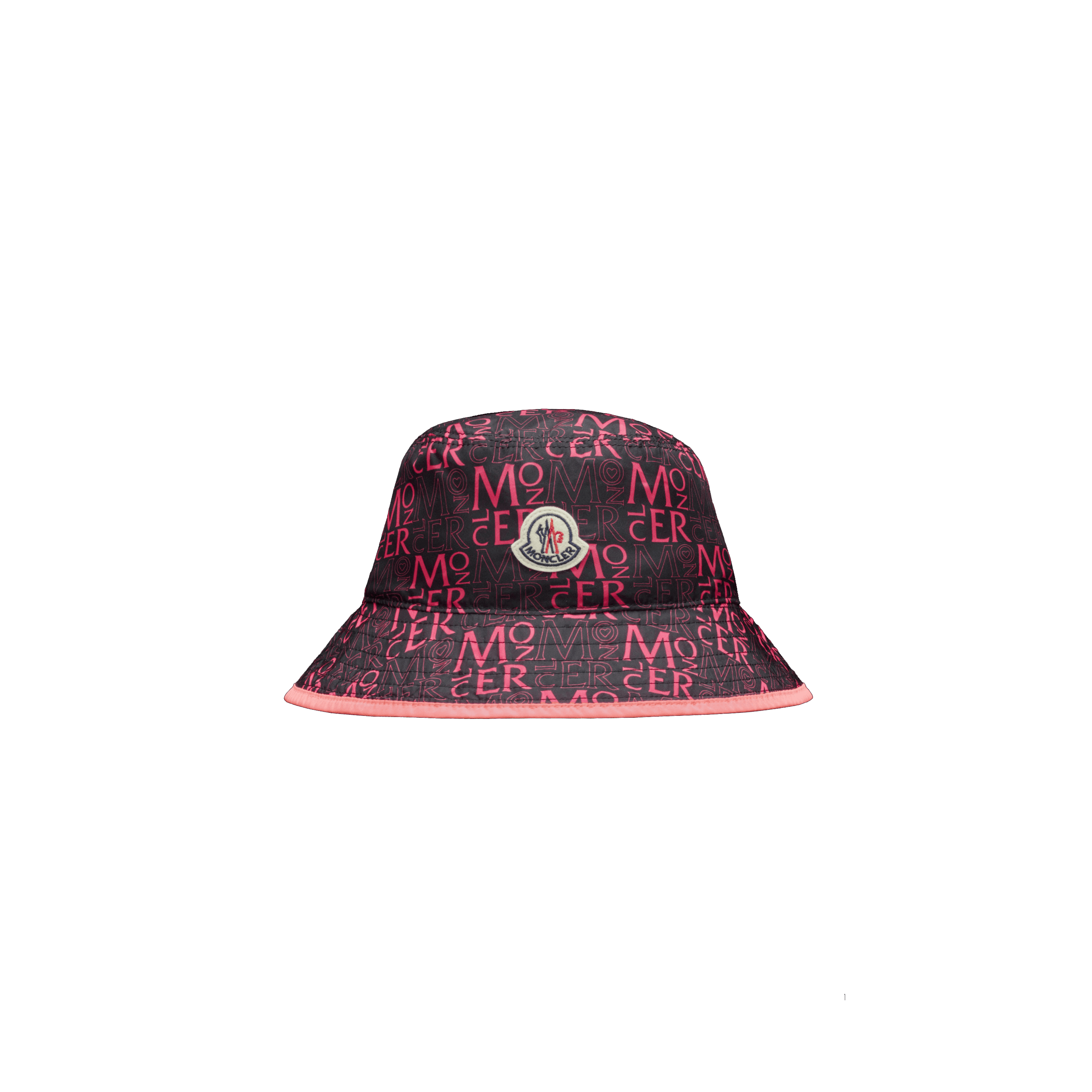 黑粉色Logo漁夫帽。NT$15,200(盟可睞提供)