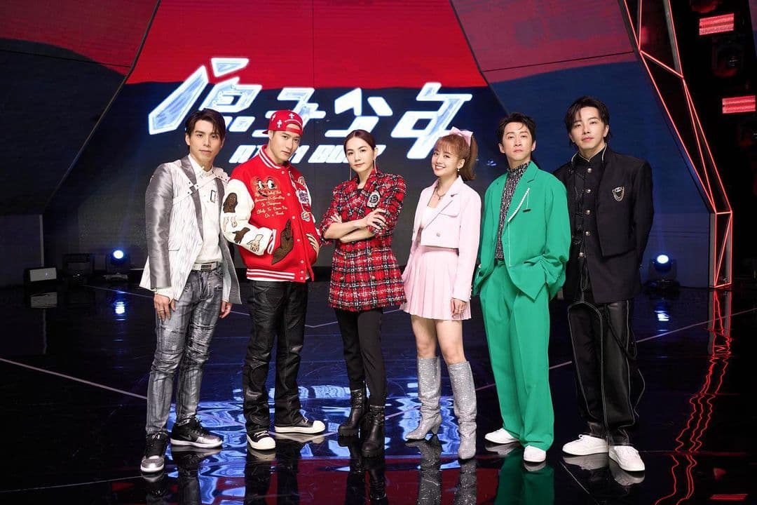《原子少年》導師群田一德(左起)、周湯豪、Ella、鬼鬼、陳漢典和坤達。(翻攝原子少年IG)