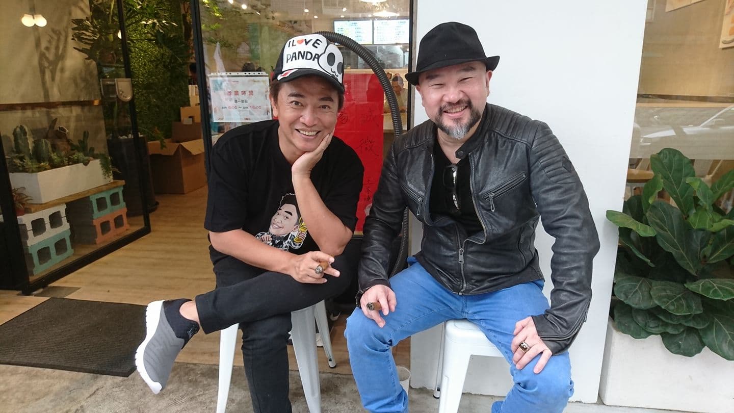 辛龍原為吳宗憲旗下「容易文創」藝人,自從愛妻劉真病逝後他便沒有再工作,之後更離開公司,自己成立工作室。(翻攝自辛龍臉書)