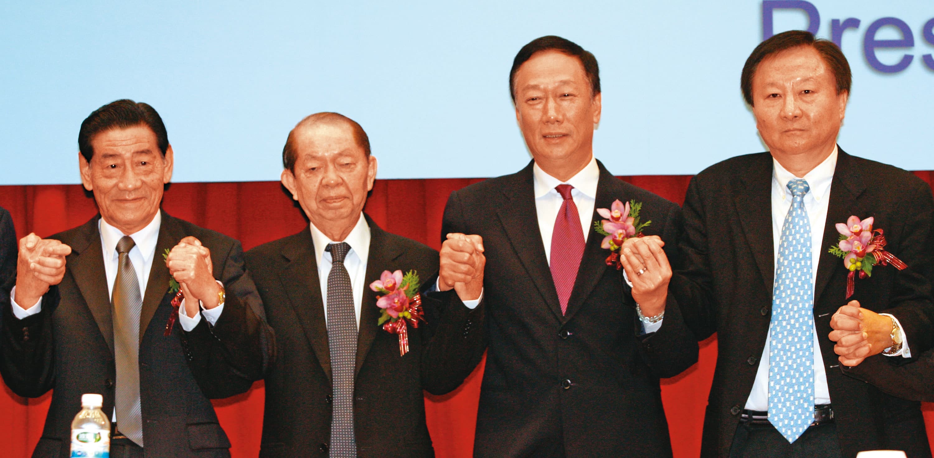 2008年,群創順利迎娶奇美電,再加上合併統寶光電,讓群創一舉超越友達,成為台灣面板一哥。(中央社)
