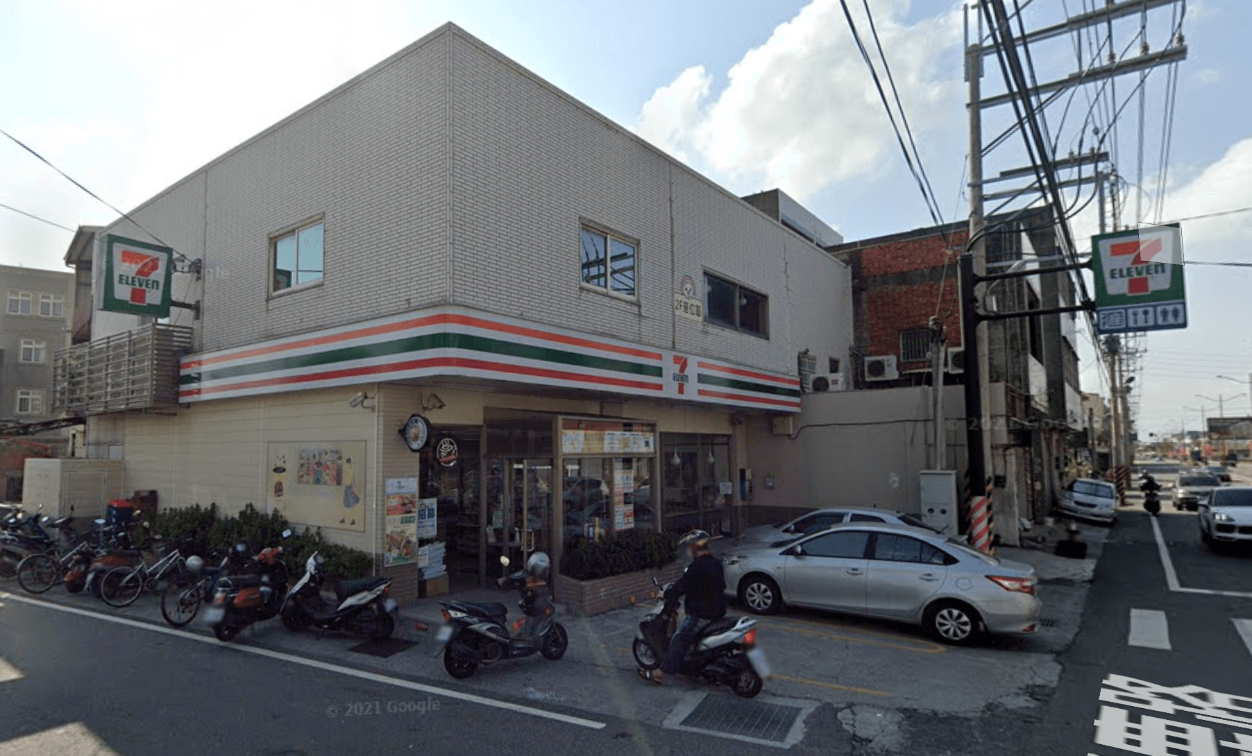 台灣年度熱門景點竟是一家7-11,讓網友傻眼朝聖。(翻攝自Google Maps)