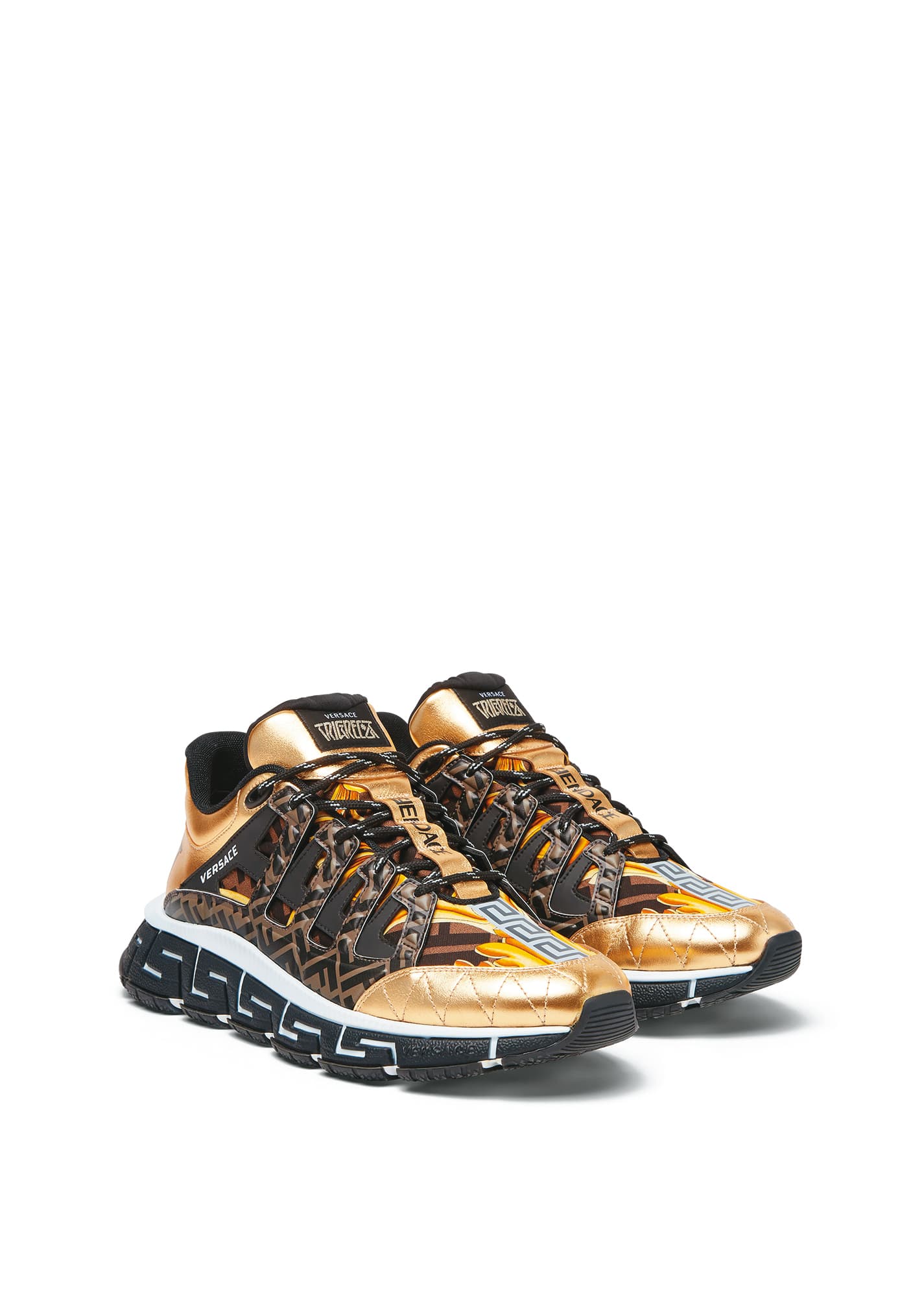 FENDI by VERSACE咖啡色Trigreca運動鞋。NT$38,000(VERSACE提供)