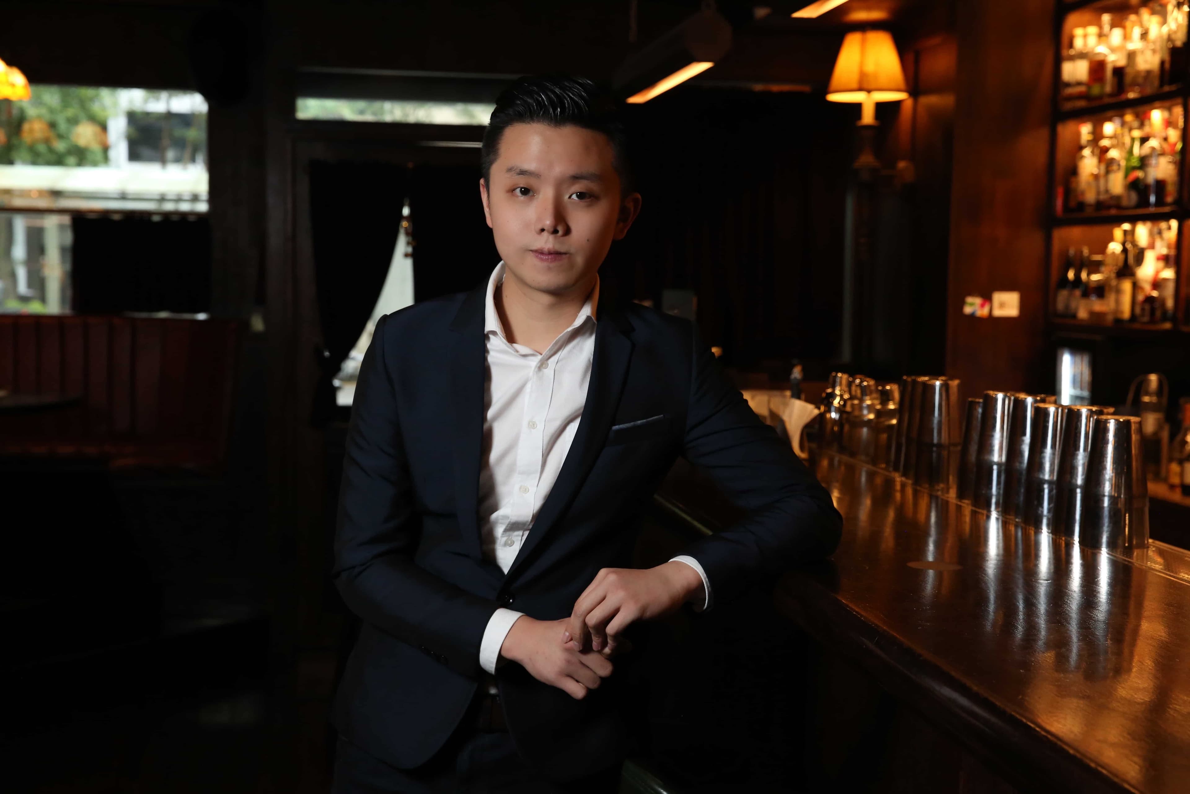 相當年輕，卻也很有原則與堅持的 The Public House主理人吳書維。