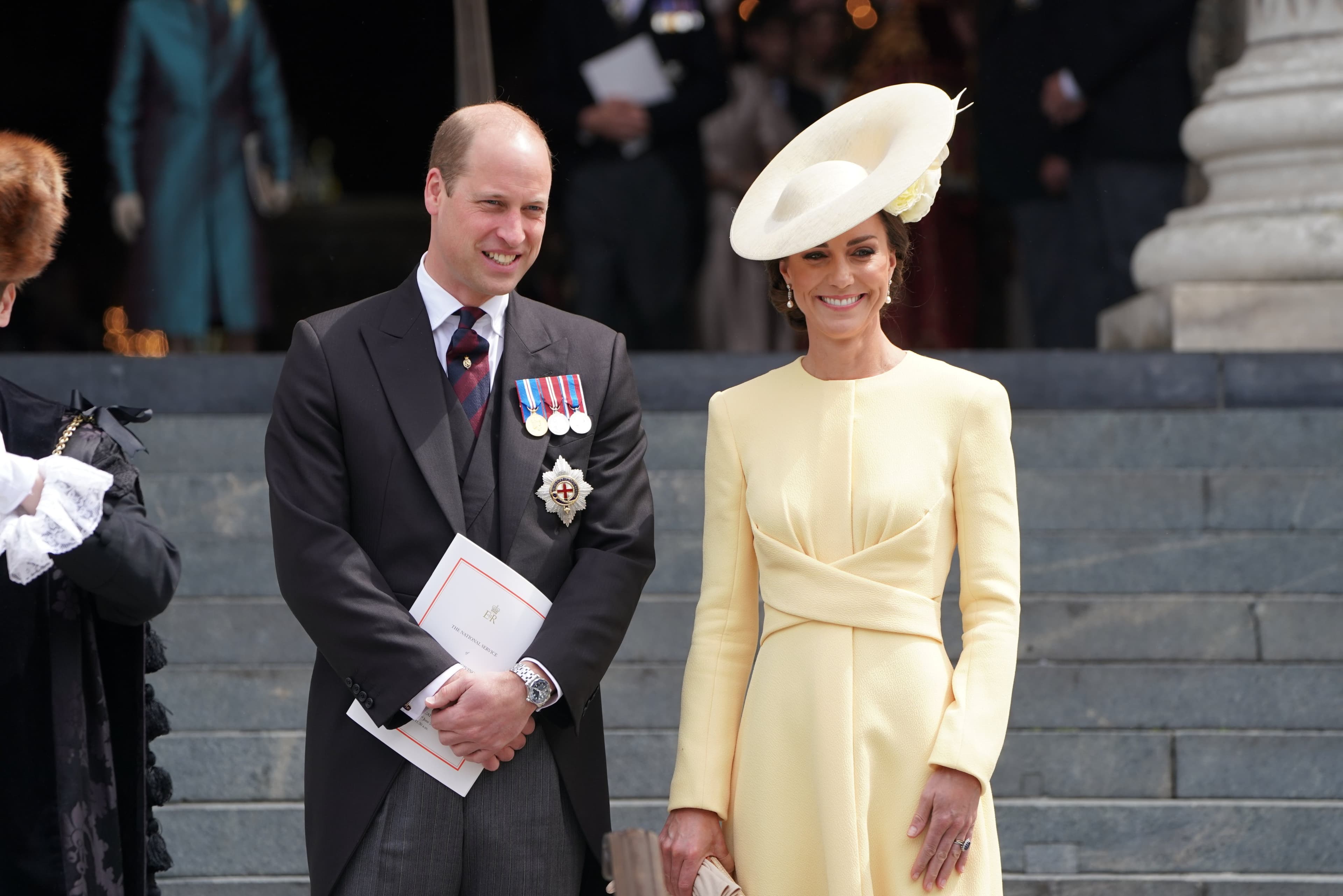 威廉王子與凱特王子妃現身聖保羅大教堂。(翻攝KensingtonRoyal推特)
