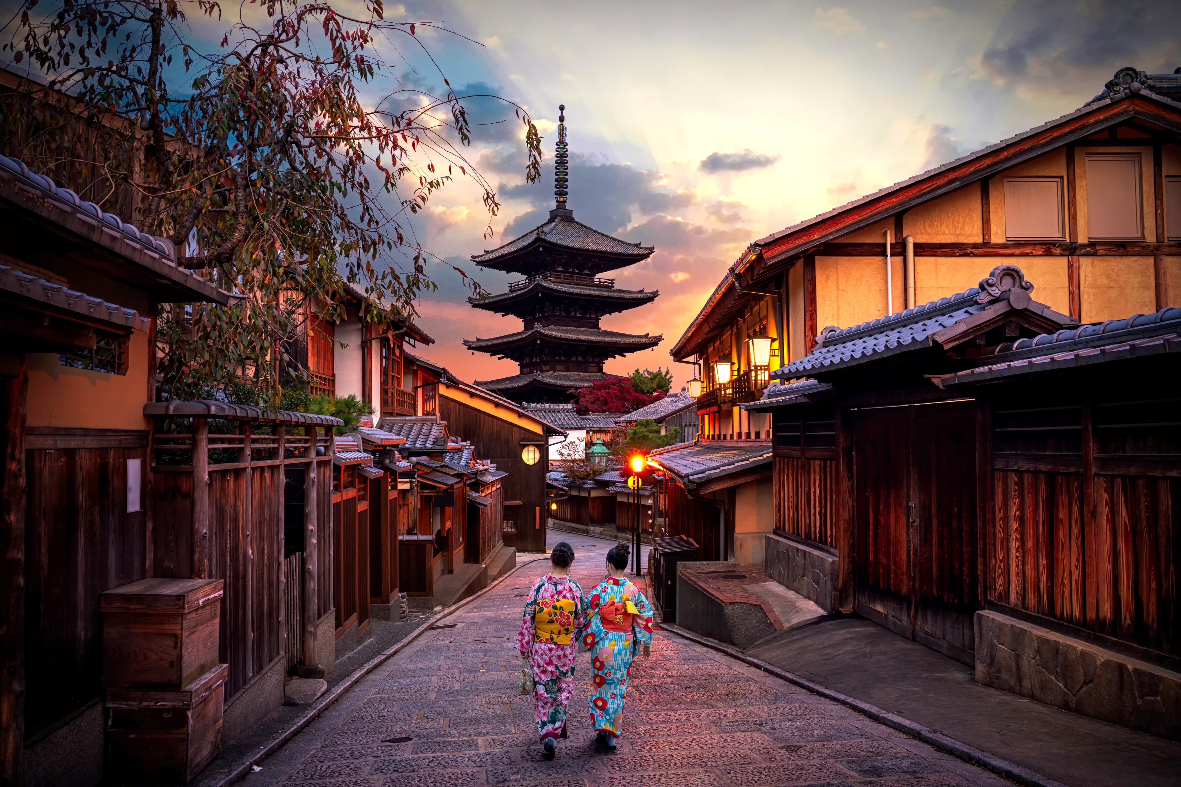 鄰近國家如韓國、日本今年陸續有條件開放邊境。圖為日本京都。(東方IC)