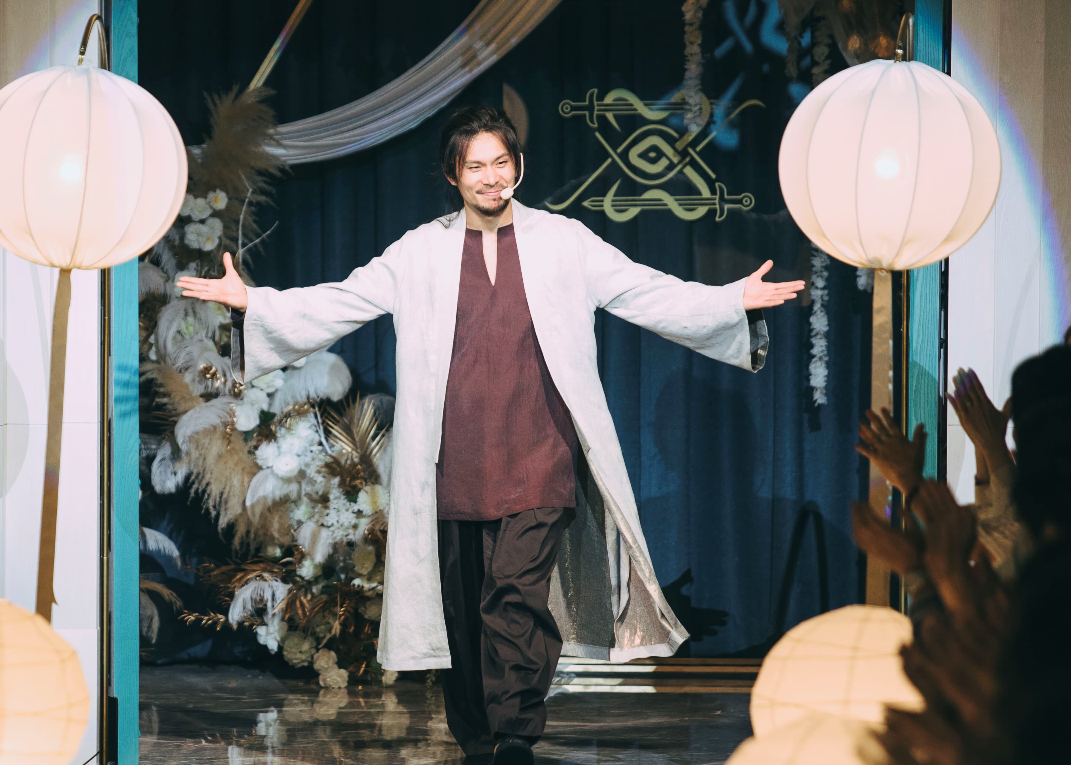 姚淳耀在《我願意》飾演邪教教主。(絡思本娛樂製作公司提供)
