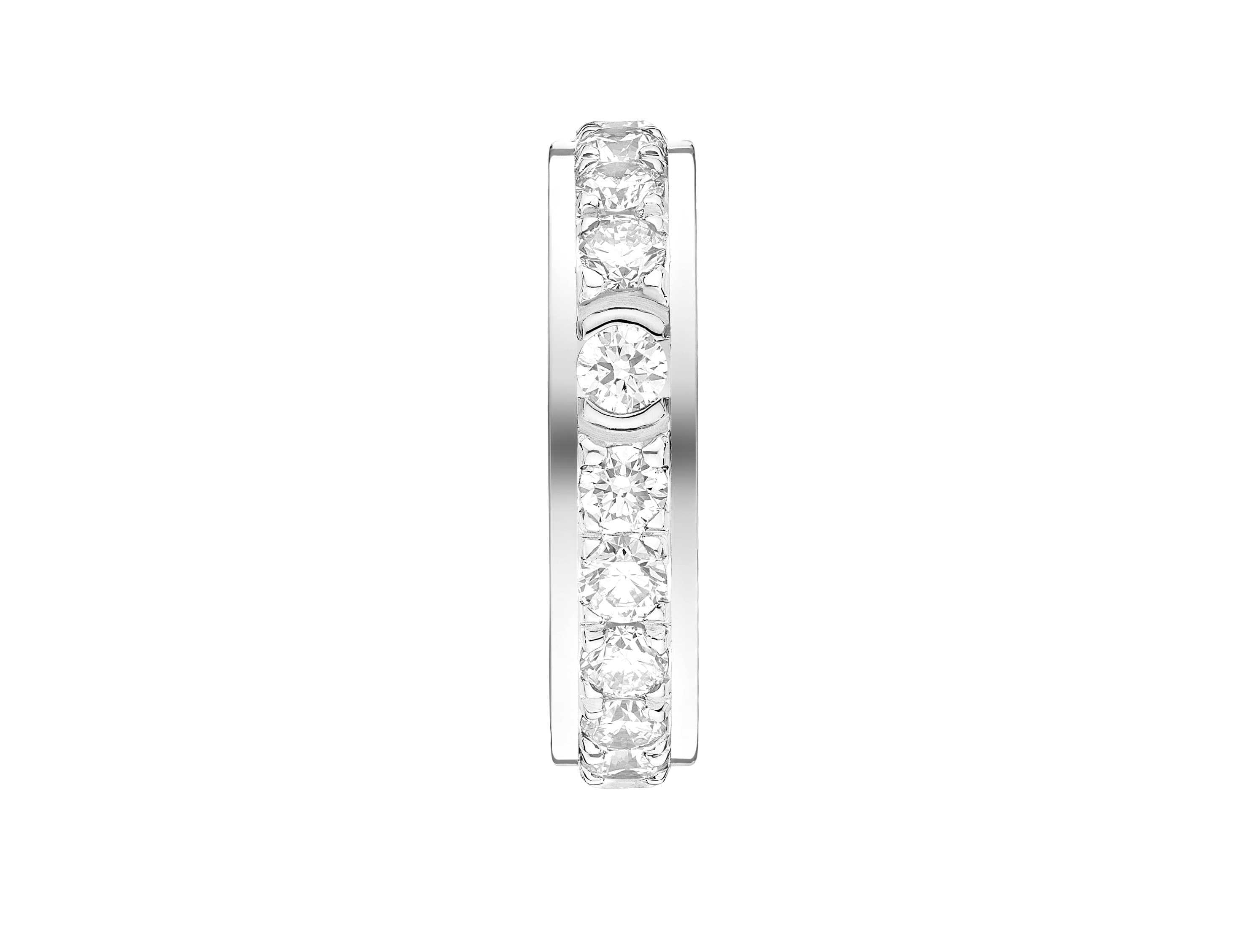 Possession系列18K白金鑽石單圈耳環 NT$58,000 PIAGET。(PIAGET提供)