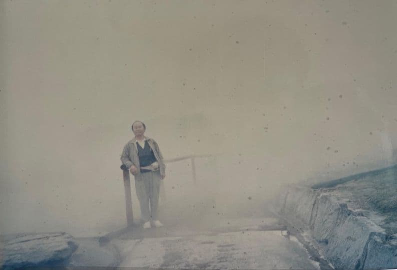 李國毅出書時,87歲爺爺曾堅持到場探班打氣。(翻攝網路)