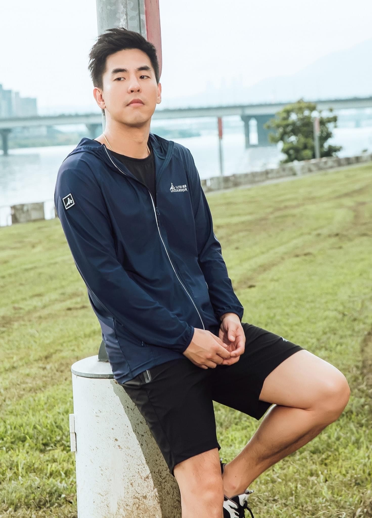 得知有工作上門要錄節目，柯有倫歡呼終於可以出門透氣。（翻攝自柯有倫臉書）