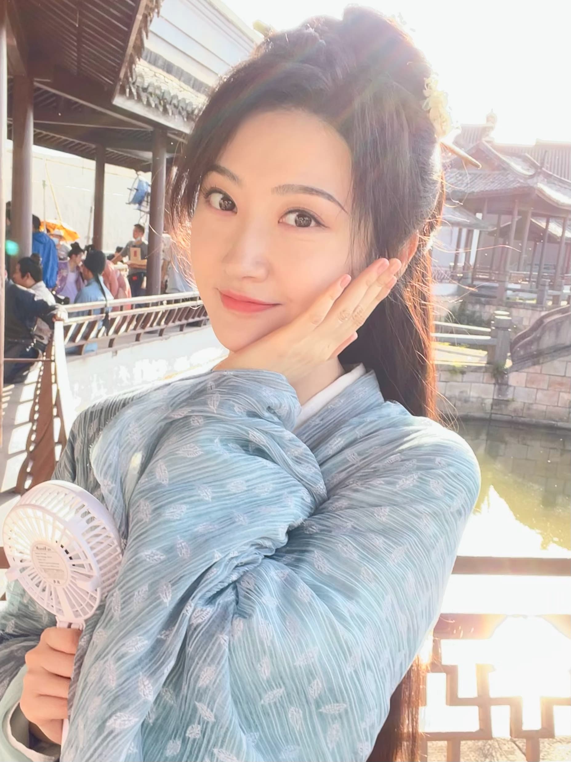 《 孫子大傳》劇中的她與老戲骨張豐毅有大量對手戲,讓景甜大呼,倍感壓力!(緯來育樂台提供)