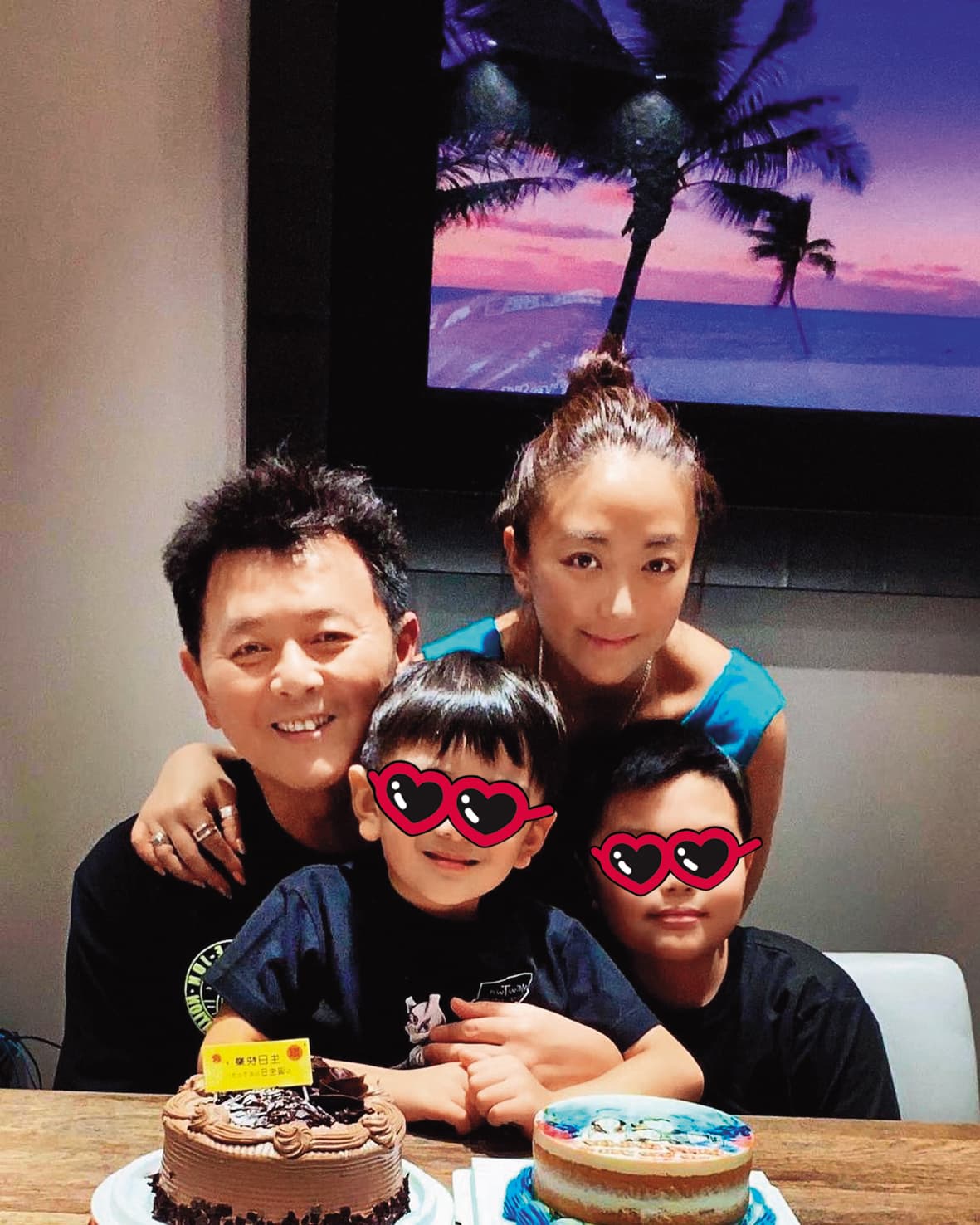 庹宗康結婚11年育有2子,最開心就是一家四口在一起的時光。(翻攝自庹宗康臉書)