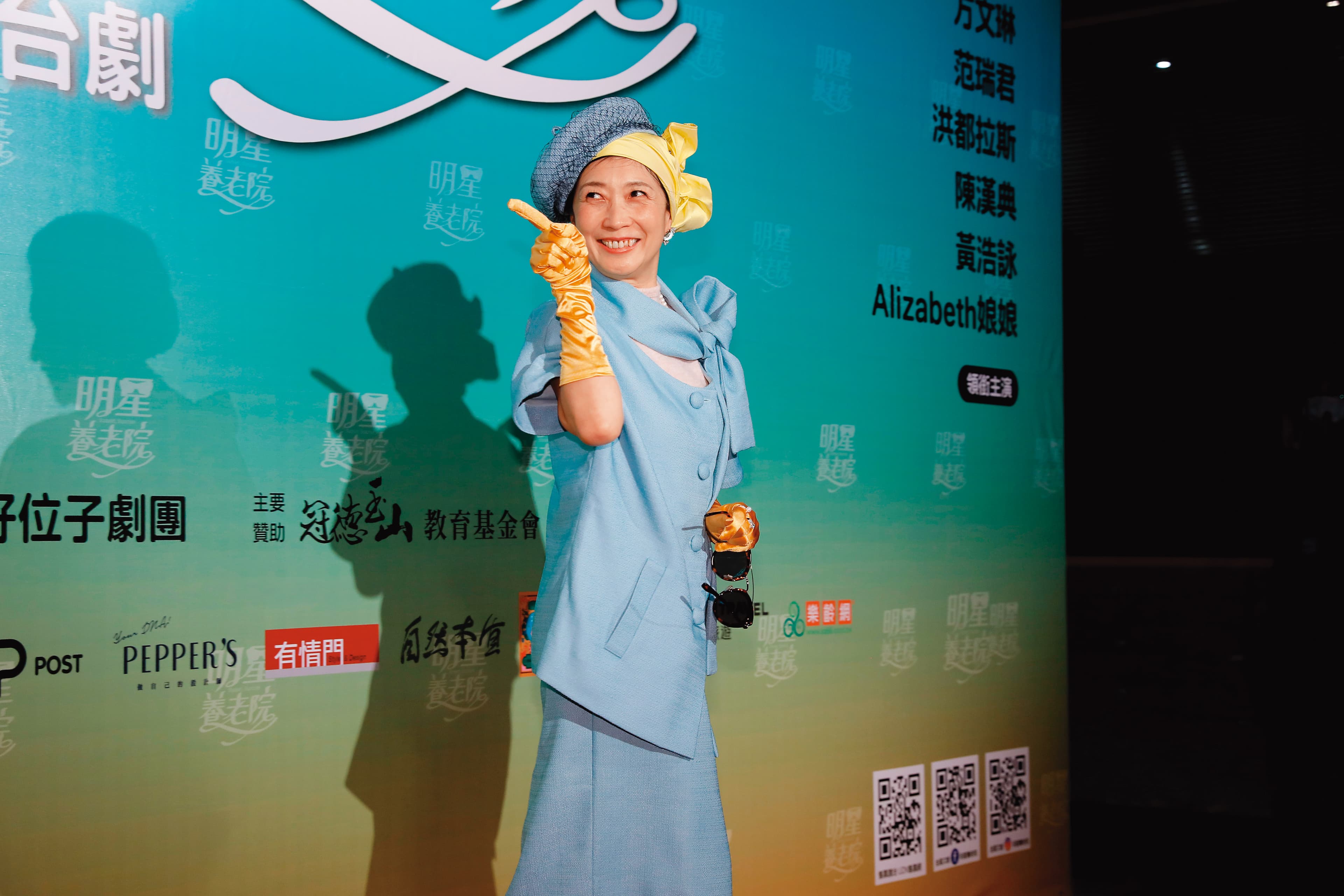 為了多陪家人,黃嘉千選擇多接演舞台劇,較能自由掌控時間,但婚姻依舊失敗了。